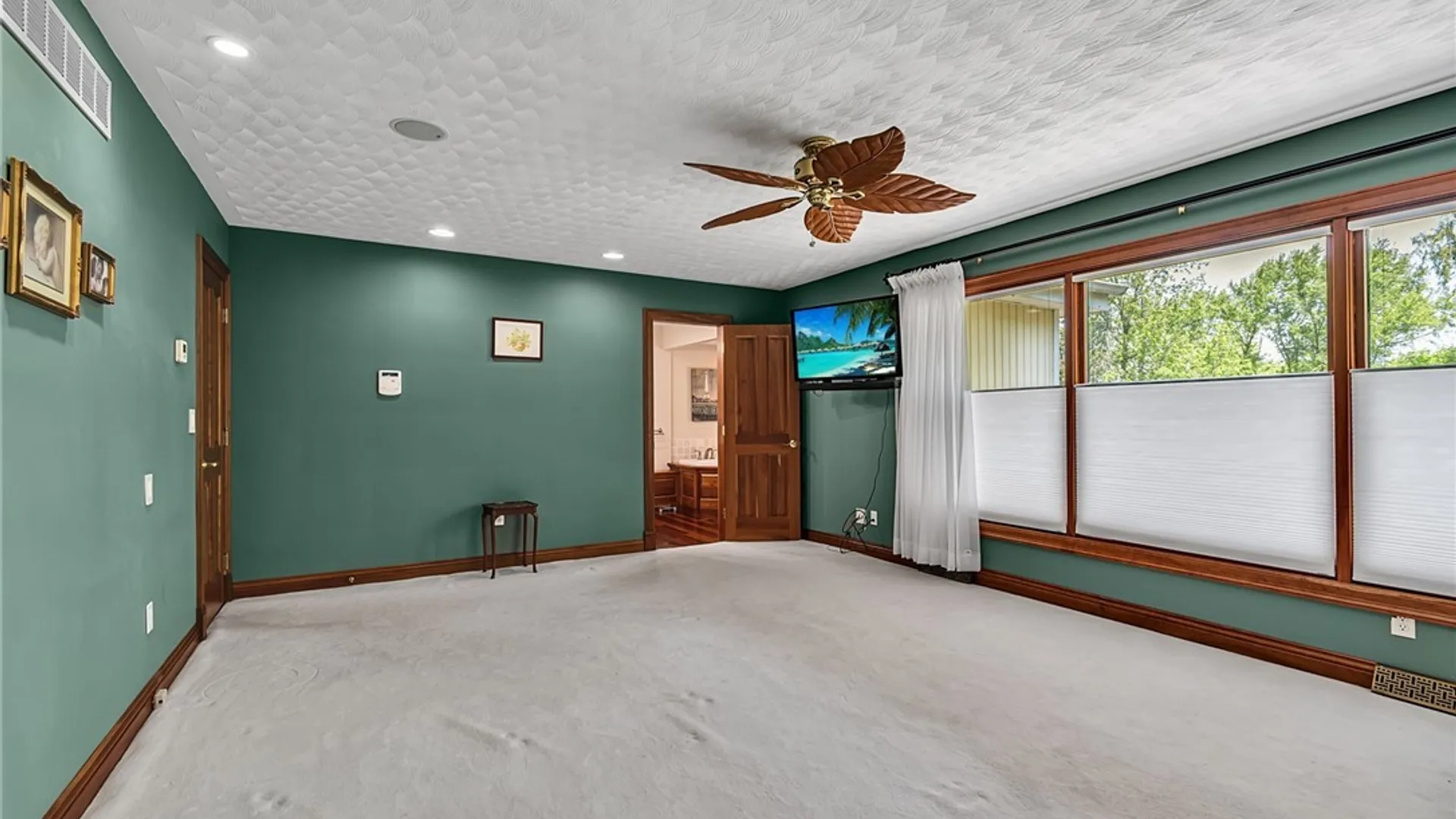 Property at 7932 Quaker Road, Orchard Park, NY 14127 26