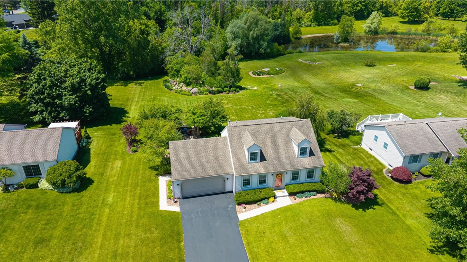 Property at 6065 Independence Way, Ontario, NY 14519 4