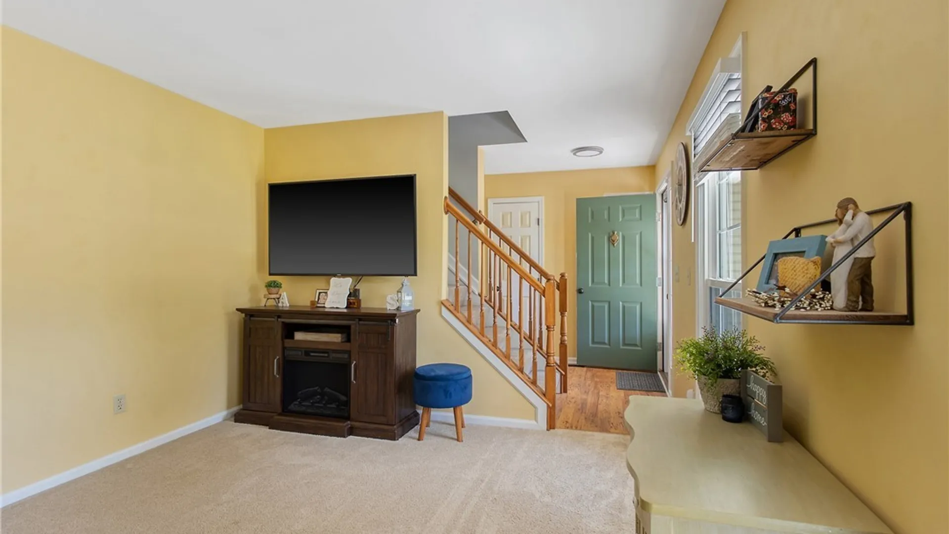 Property at 9539 Glengarriff Drive, Cicero, NY 13029 10