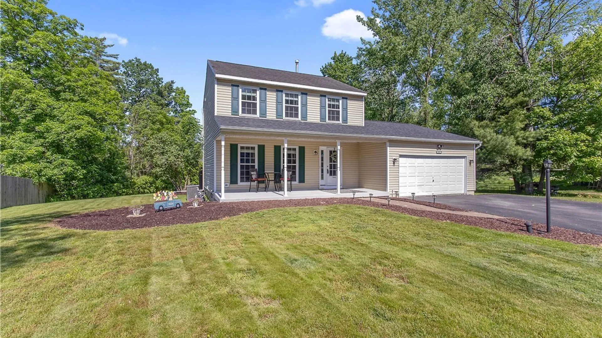 Property at 9539 Glengarriff Drive, Cicero, NY 13029 3