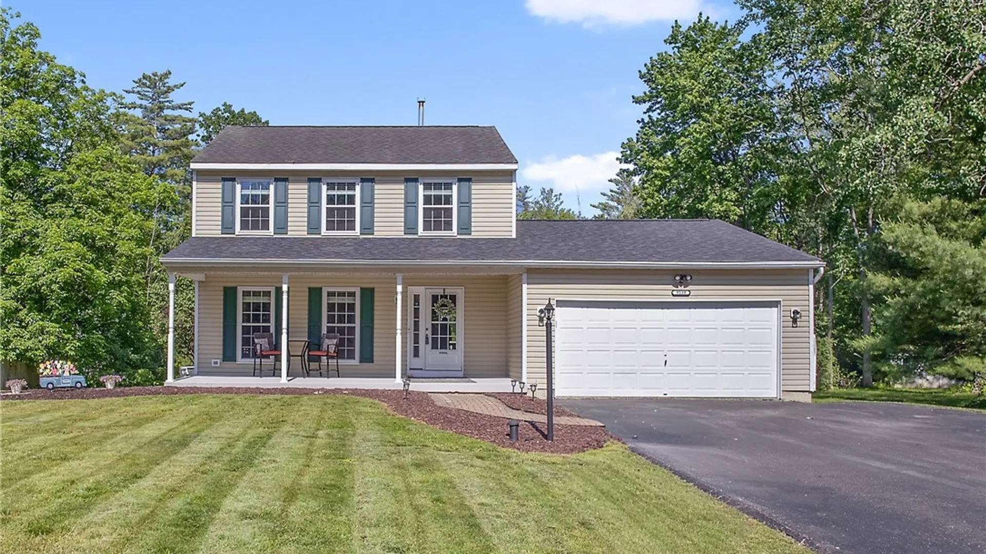 Property at 9539 Glengarriff Drive, Cicero, NY 13029 4