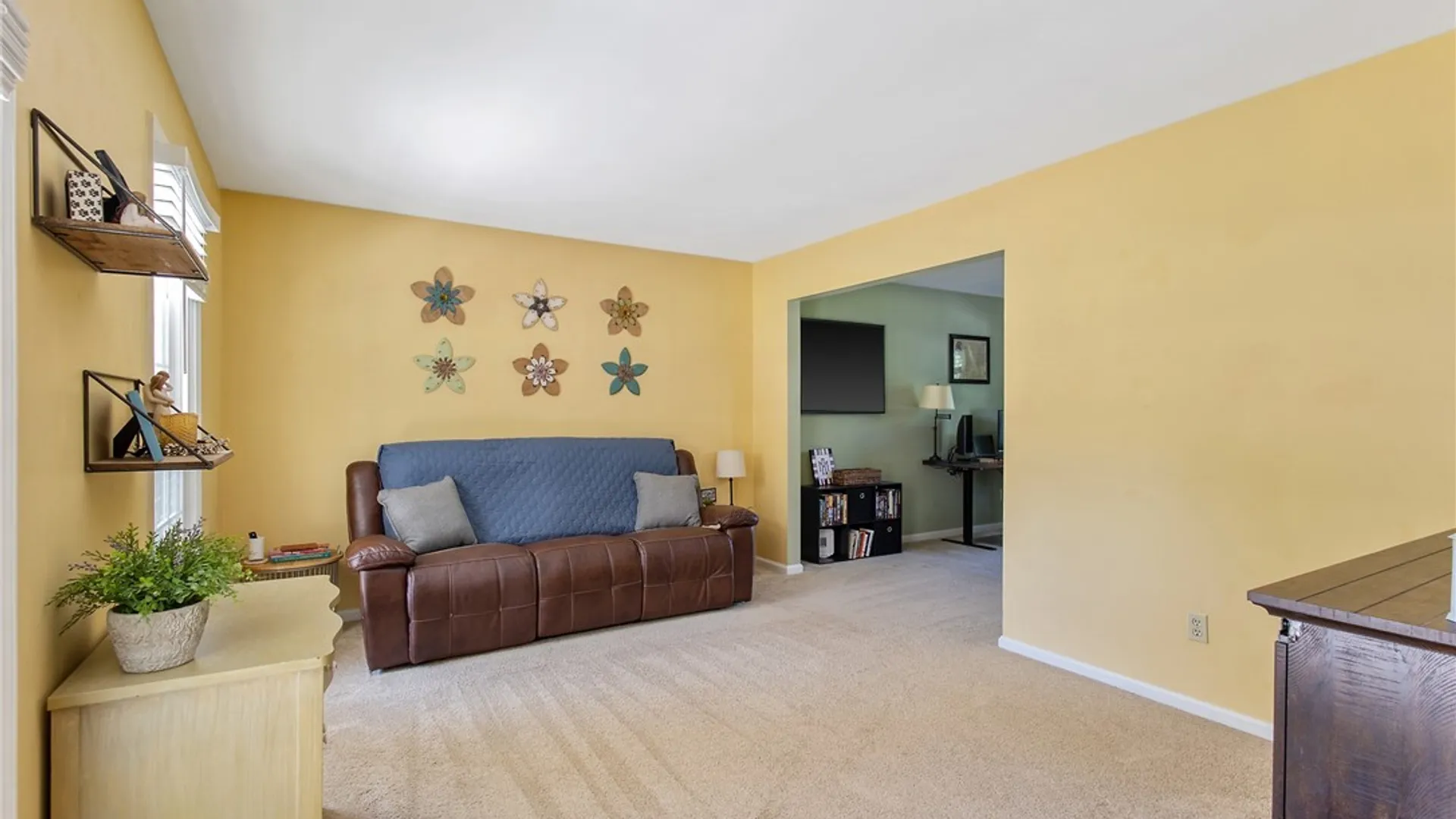 Property at 9539 Glengarriff Drive, Cicero, NY 13029 7