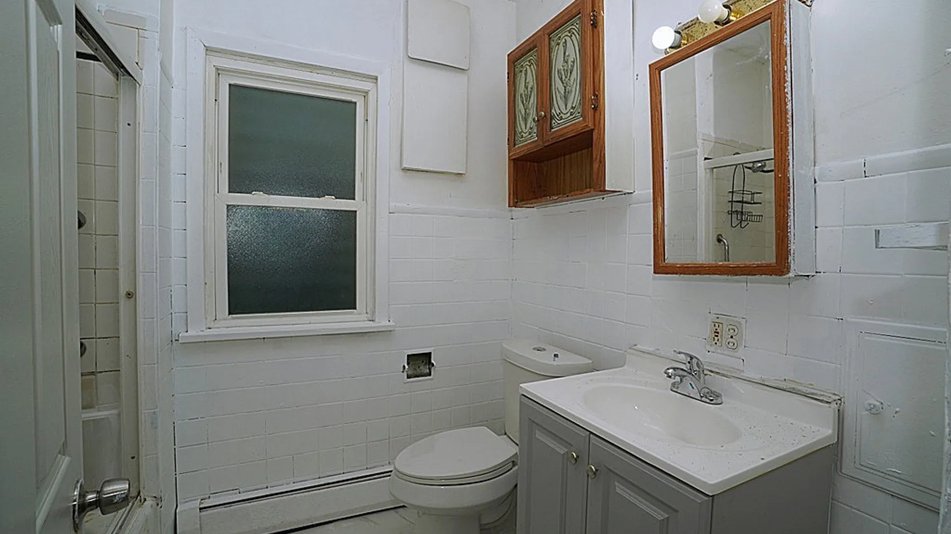 Property at 667 Fulton Street, Buffalo, NY 14210 12