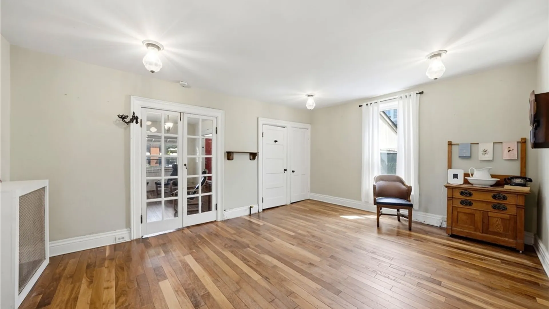 Property at 66 W Balcom Street, Buffalo, NY 14209 14