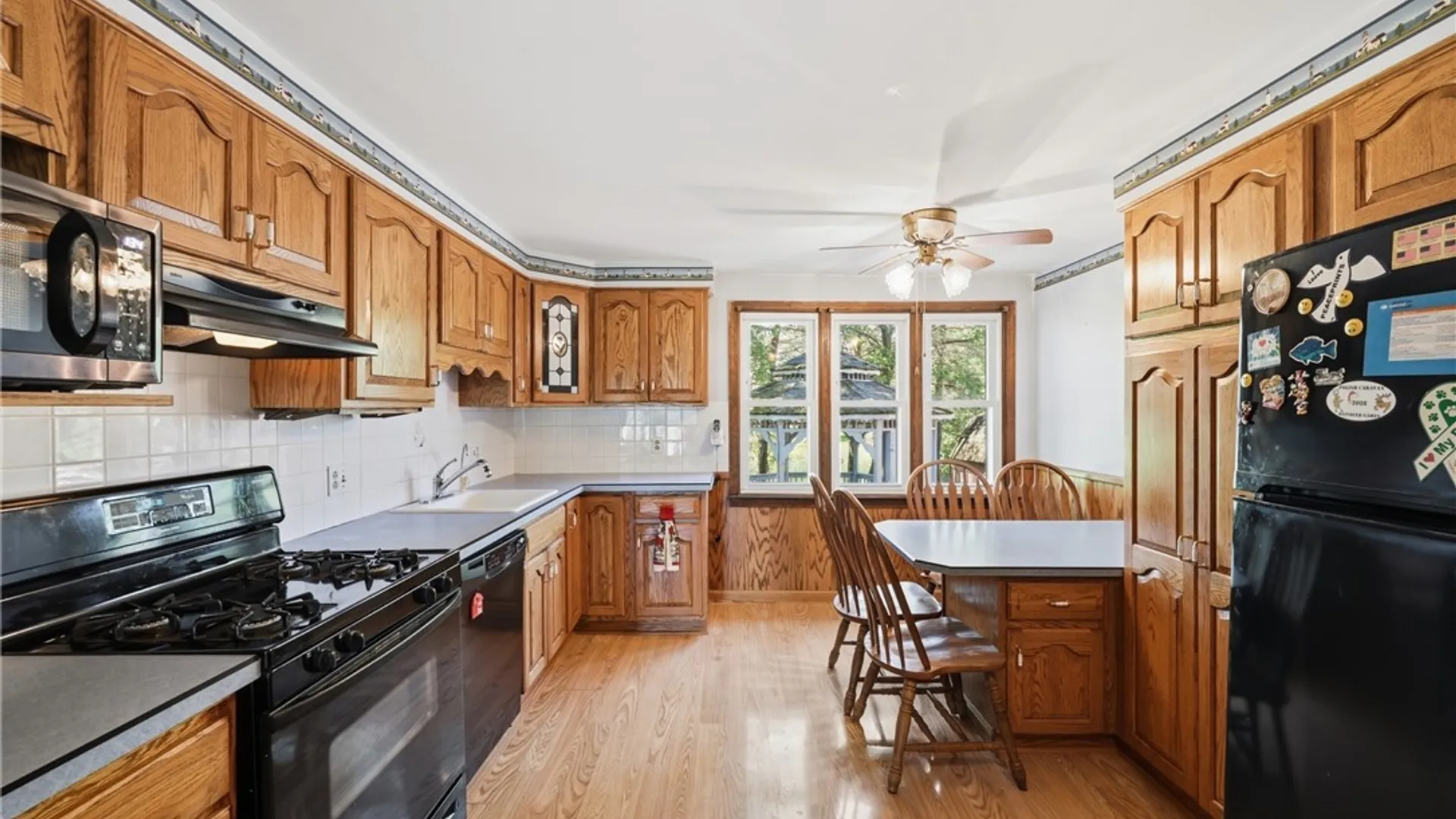 Property at 44 Queens Drive, Grand Island, NY 14072 10