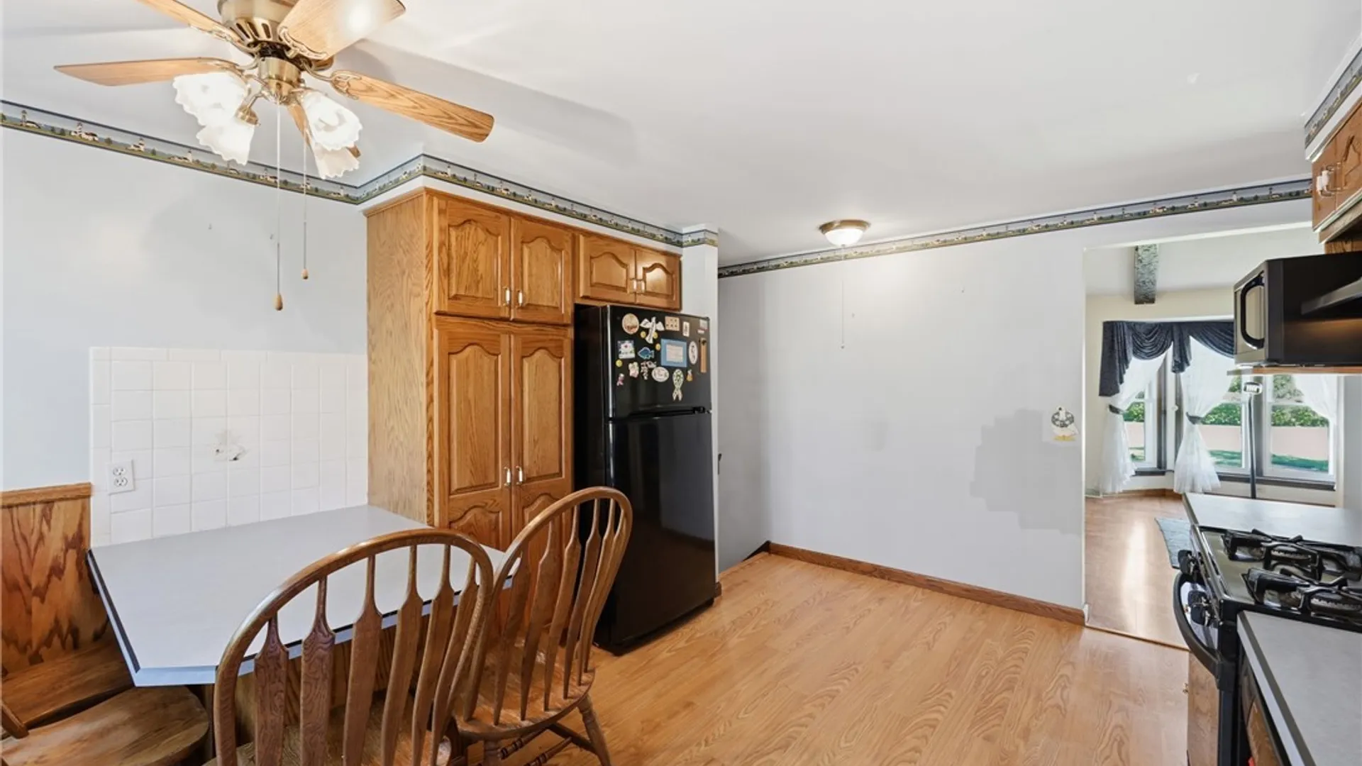 Property at 44 Queens Drive, Grand Island, NY 14072 12