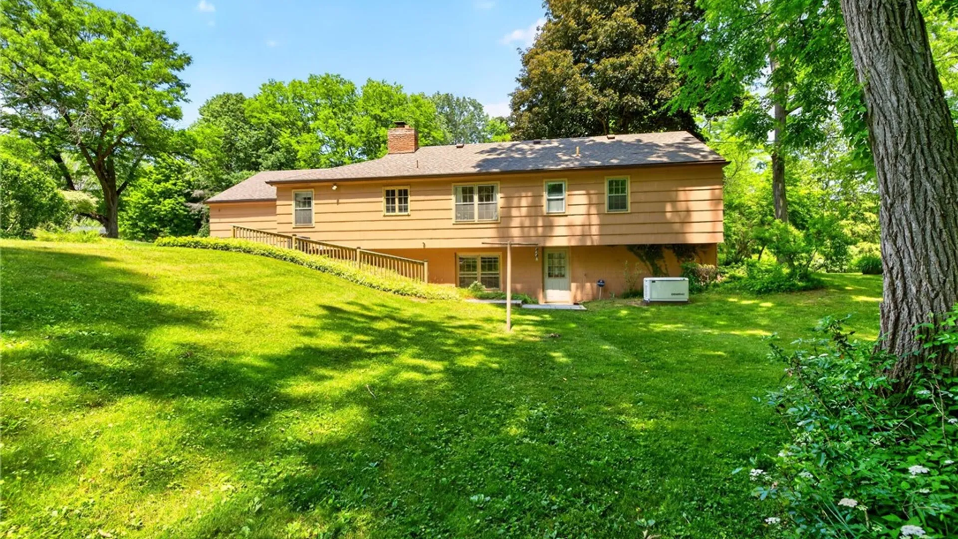 Property at 25 Little Brook Drive, Perinton, NY 14534 28