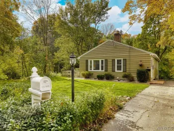 Property at 51 Larned Lane, Orchard Park, NY 14127