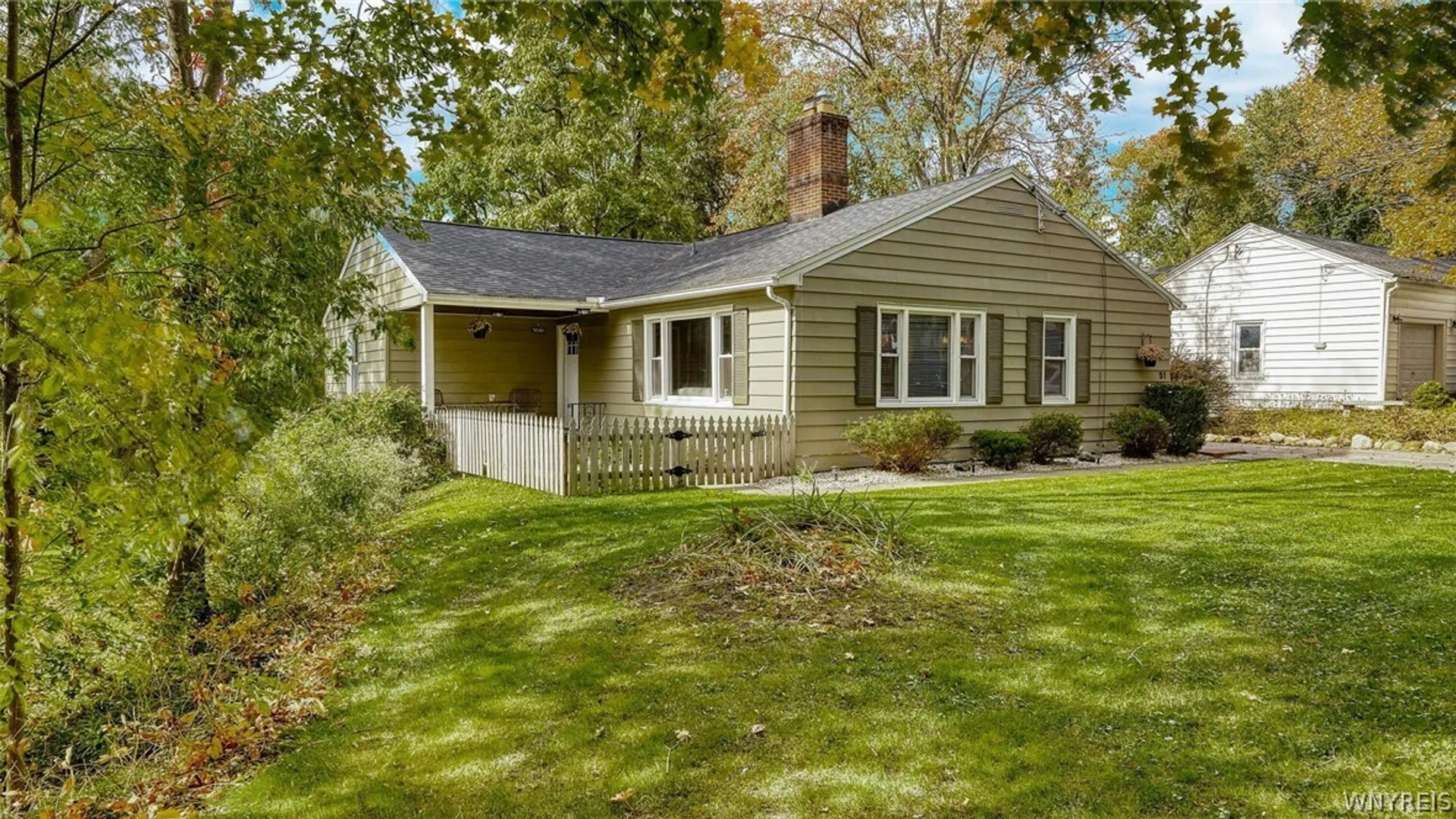 Property at 51 Larned Lane, Orchard Park, NY 14127 3
