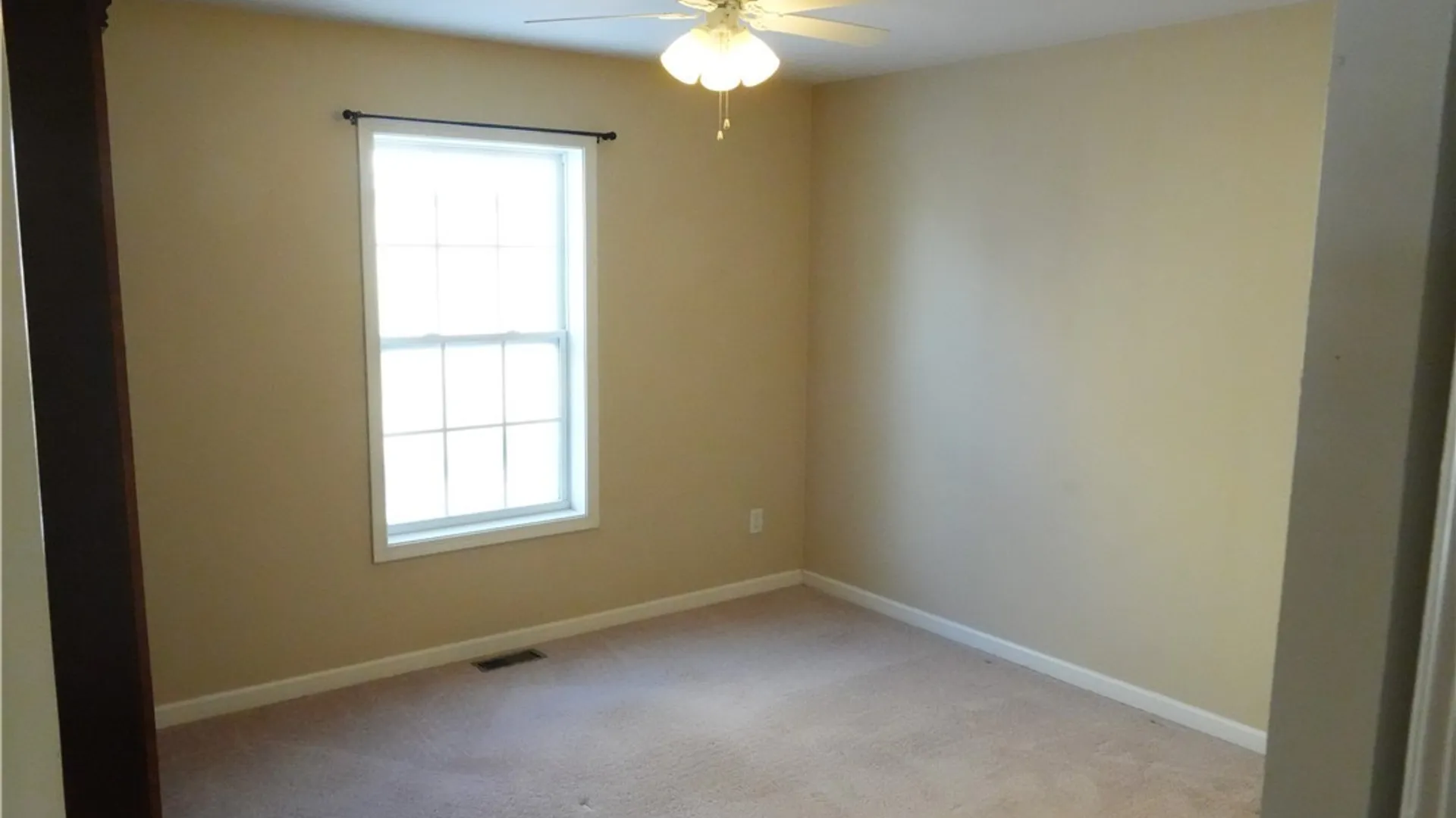 Property at 5086 Minuteman Lane, Salina, NY 13088 15