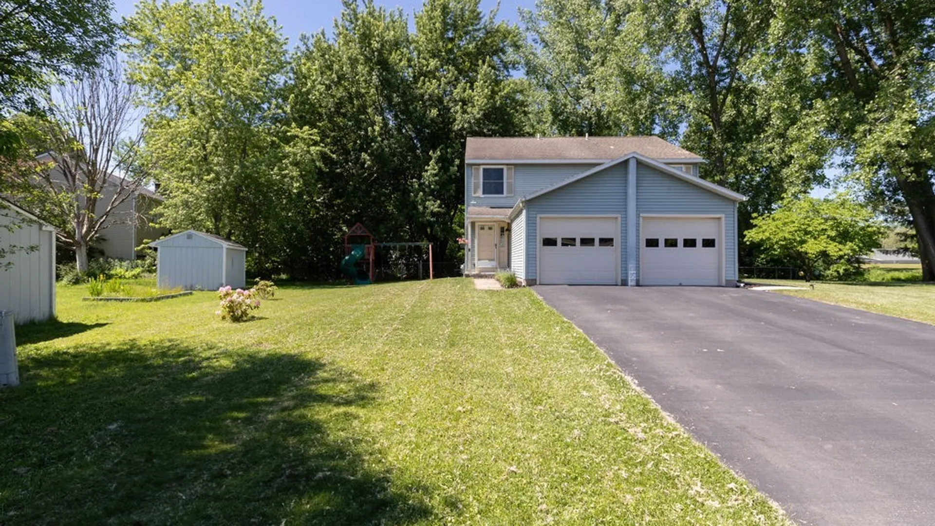 Property at 7091 Ourteds Circle, Clay, NY 13090 20