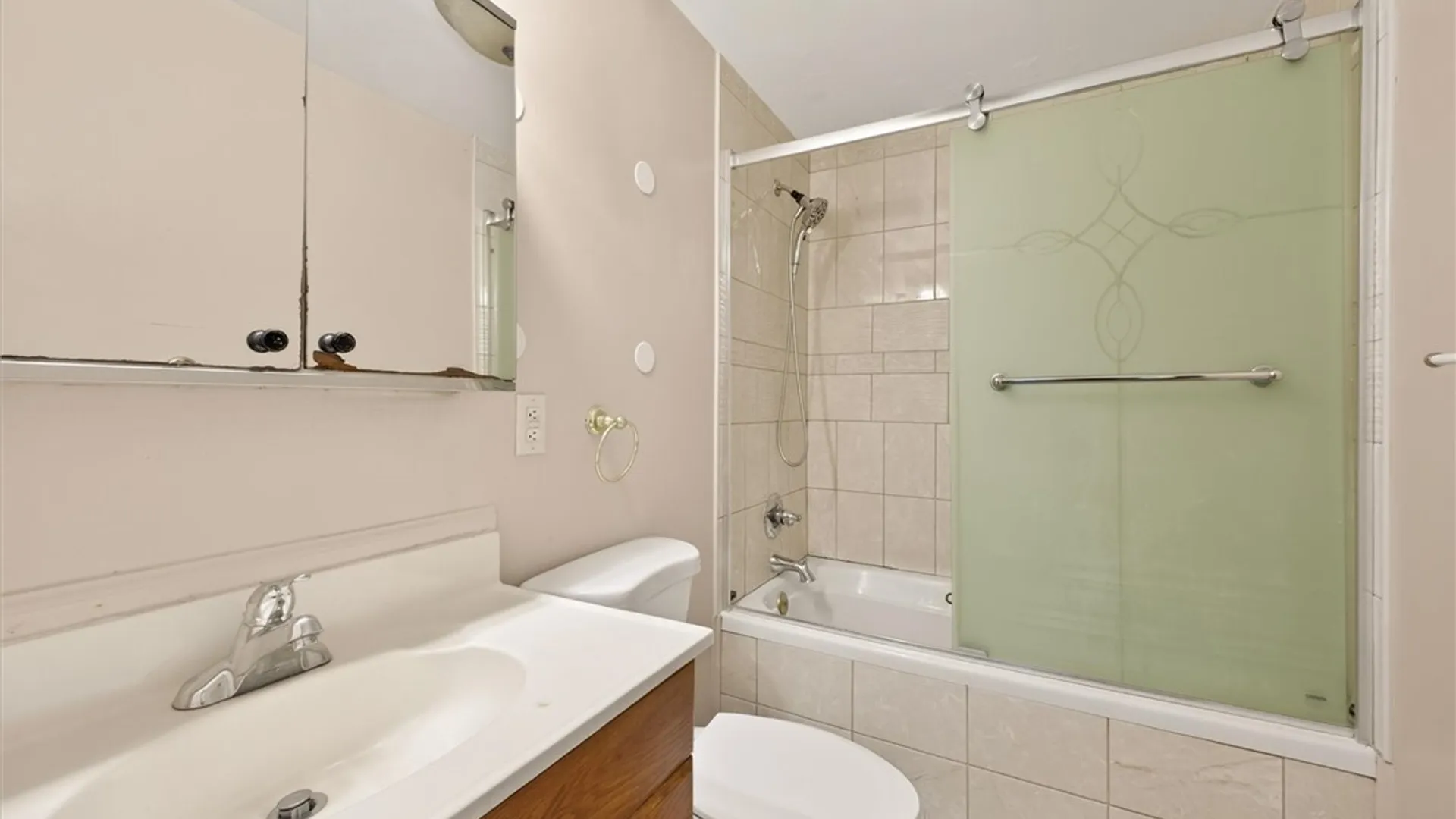 Property at 3000 English Road, Greece, NY 14616 20