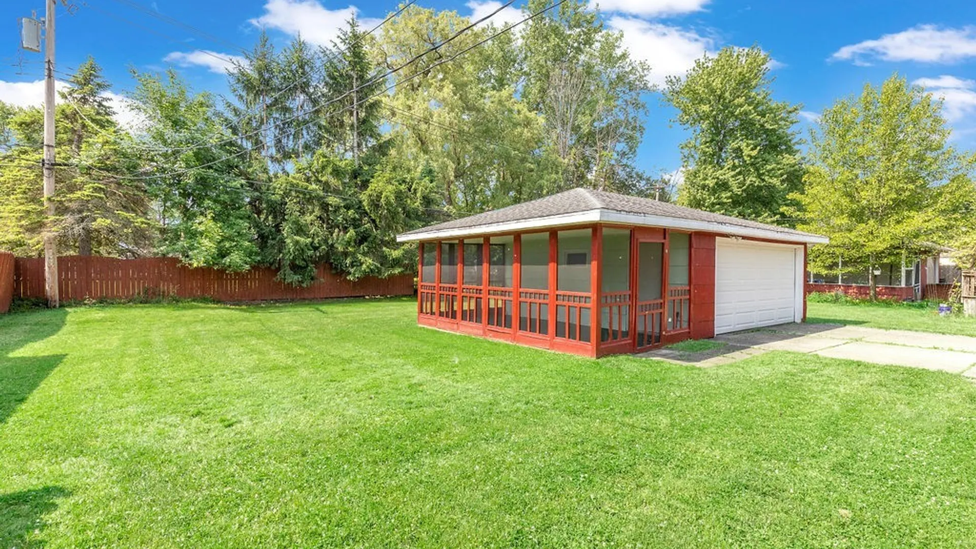 Property at 185 Siegfried Drive, Amherst, NY 14221 22