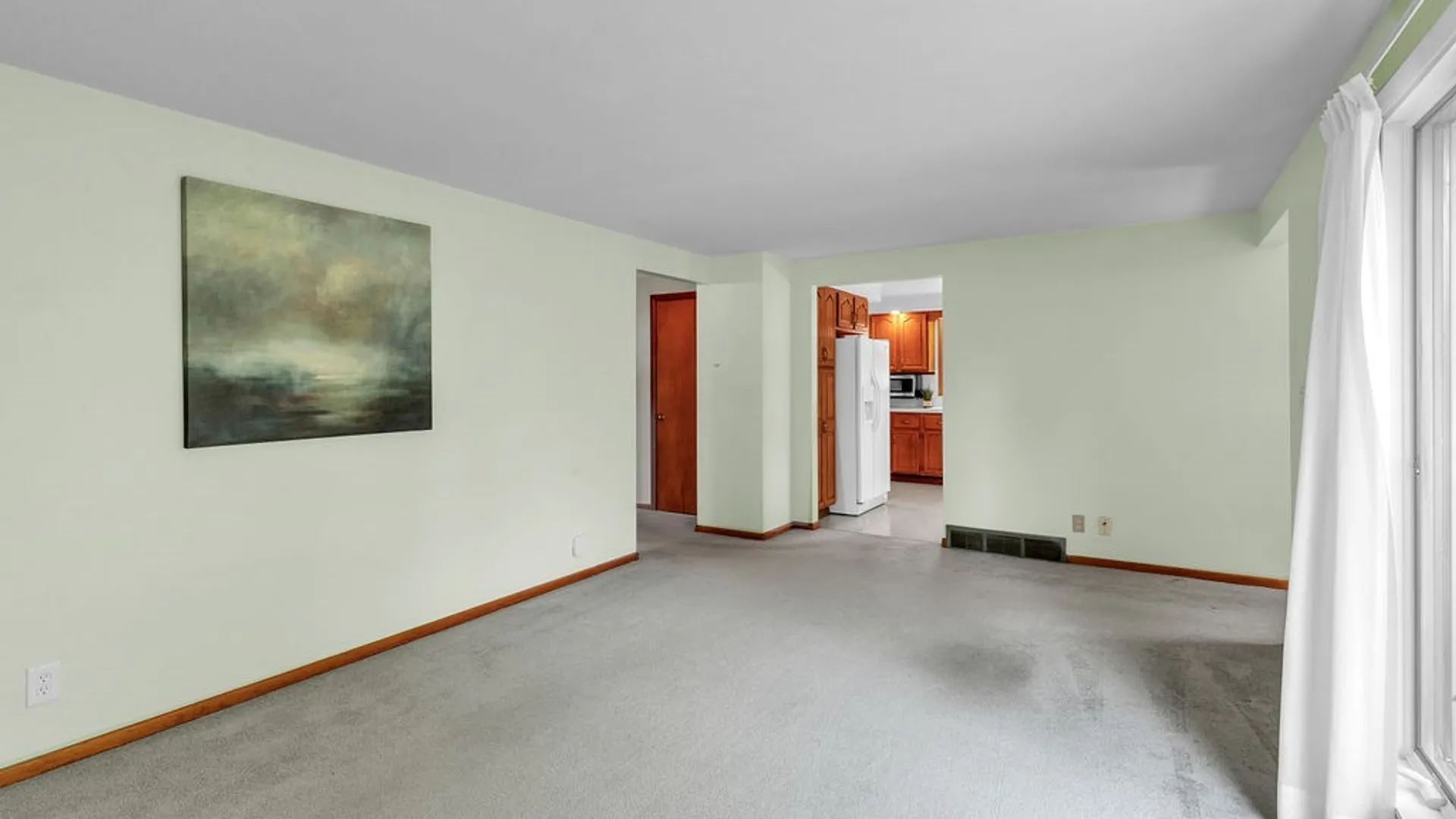 Property at 185 Siegfried Drive, Amherst, NY 14221 5