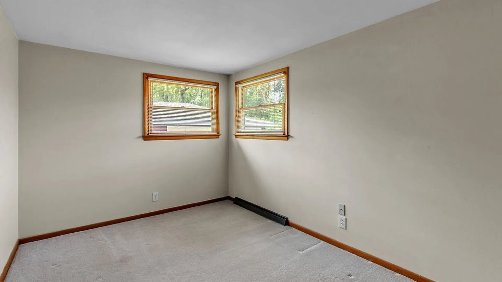Property at 185 Siegfried Drive, Amherst, NY 14221 8