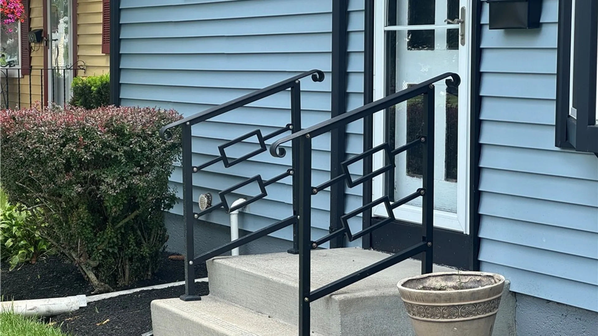 Property at 195 Aris Avenue, Cheektowaga, NY 14206 3