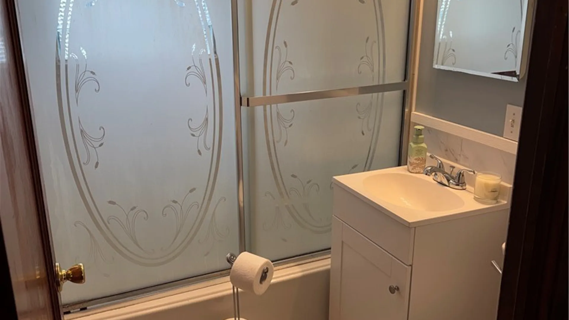 Property at 195 Aris Avenue, Cheektowaga, NY 14206 6