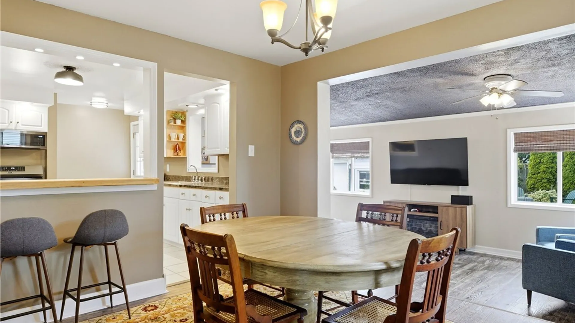 Property at 1265 Wyoming Avenue, Niagara Falls, NY 14305 19