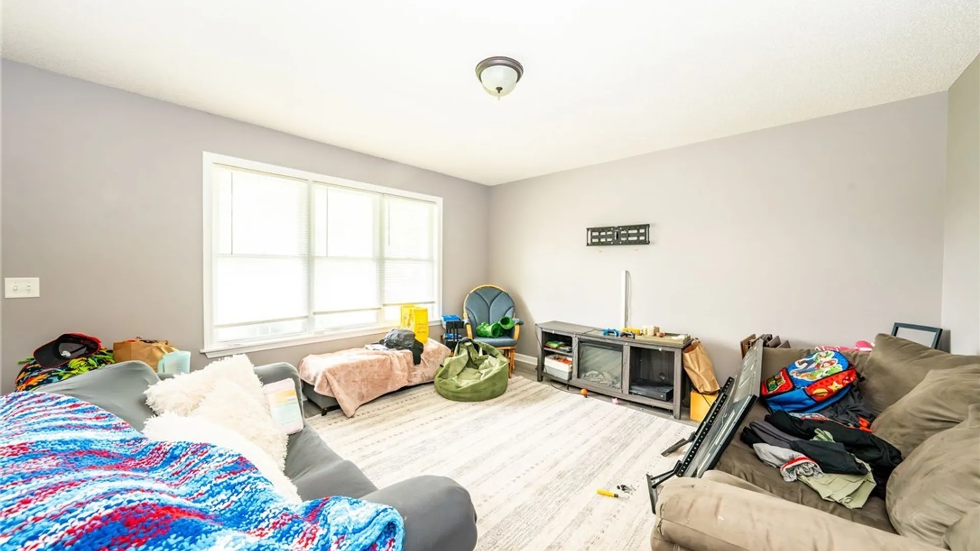 Property at 3 Greenwood Circle, North Tonawanda, NY 14120 16