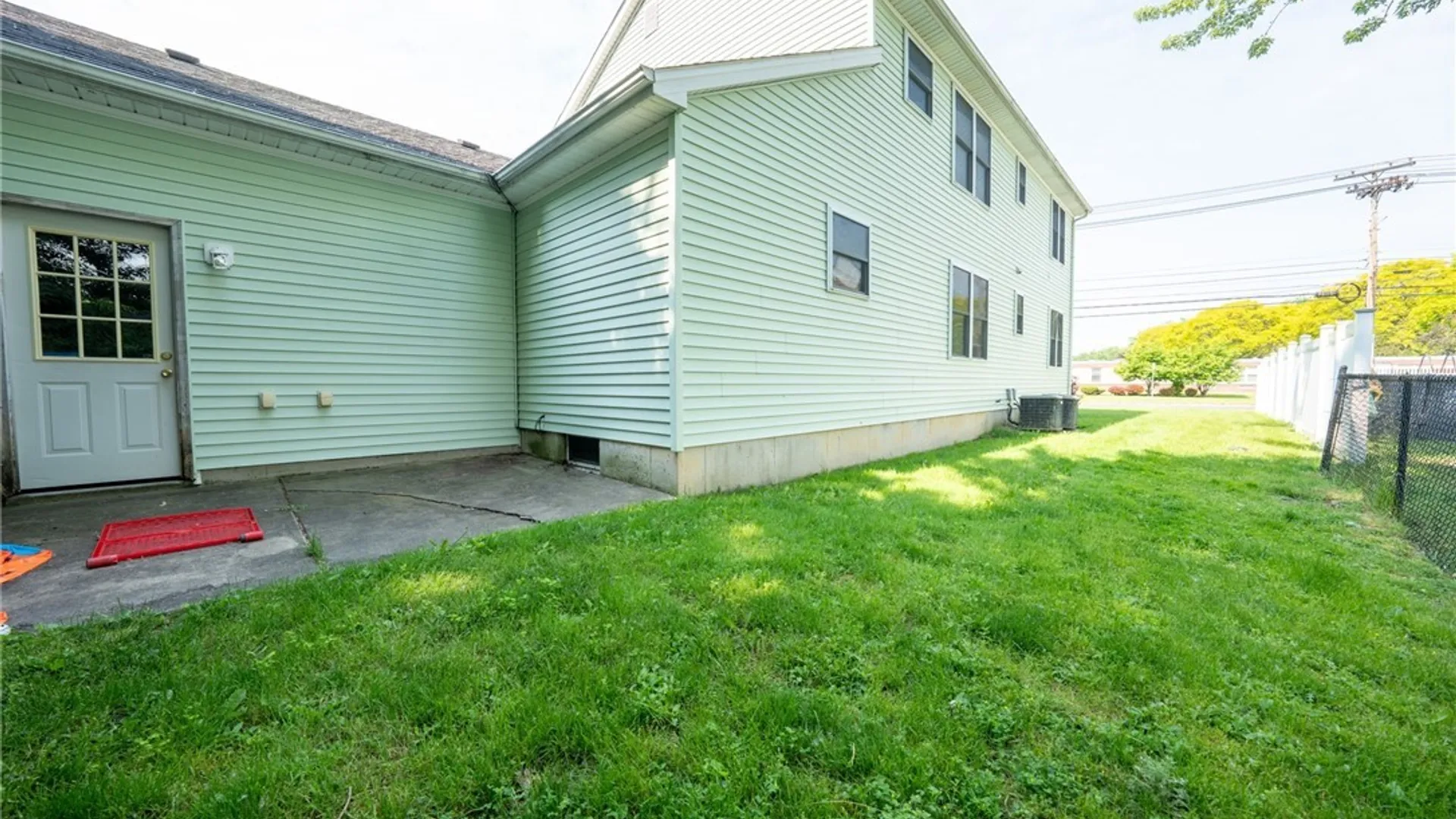 Property at 3 Greenwood Circle, North Tonawanda, NY 14120 35