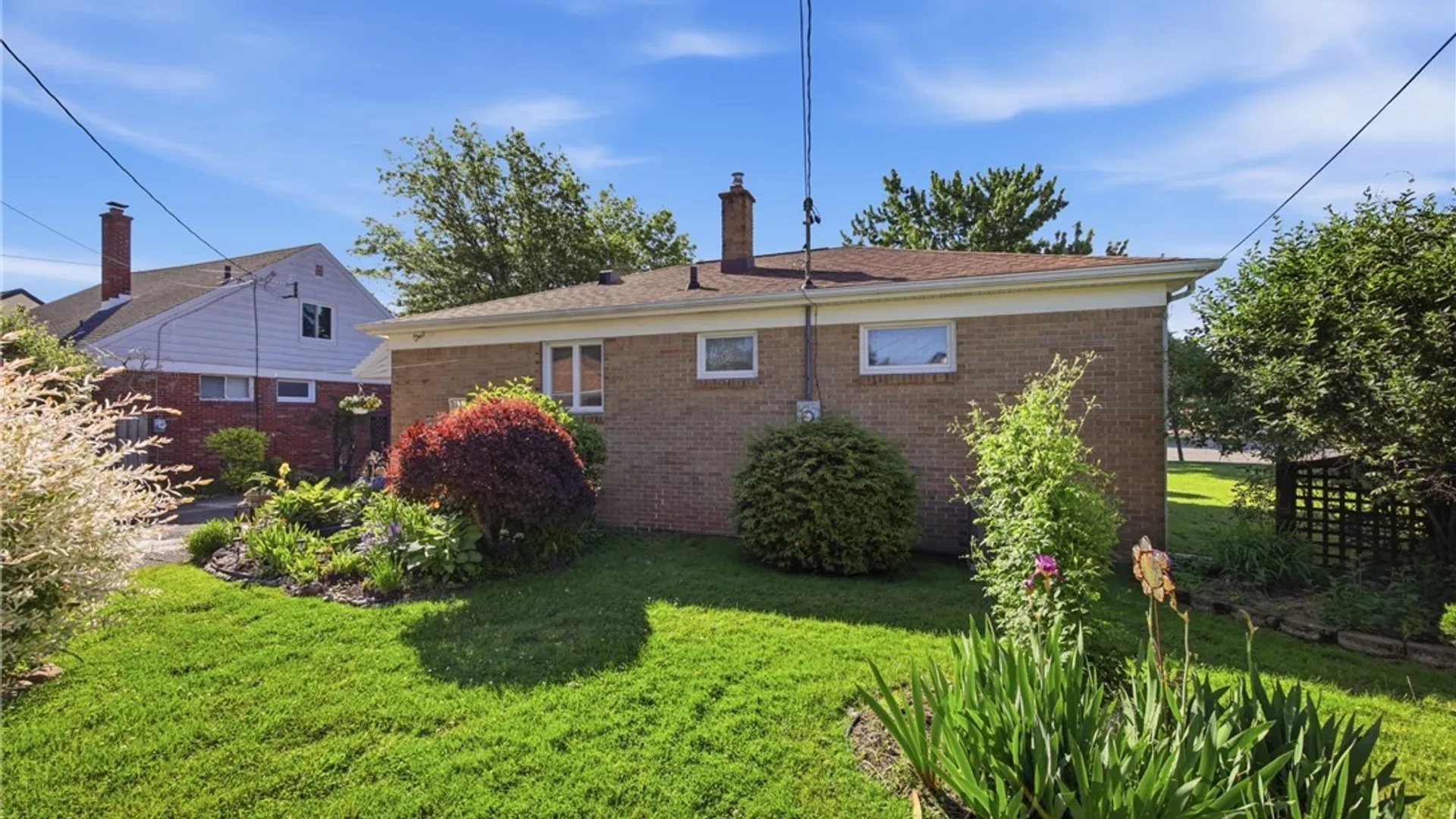 Property at 814 George Urban Boulevard, Cheektowaga, NY 14225 26
