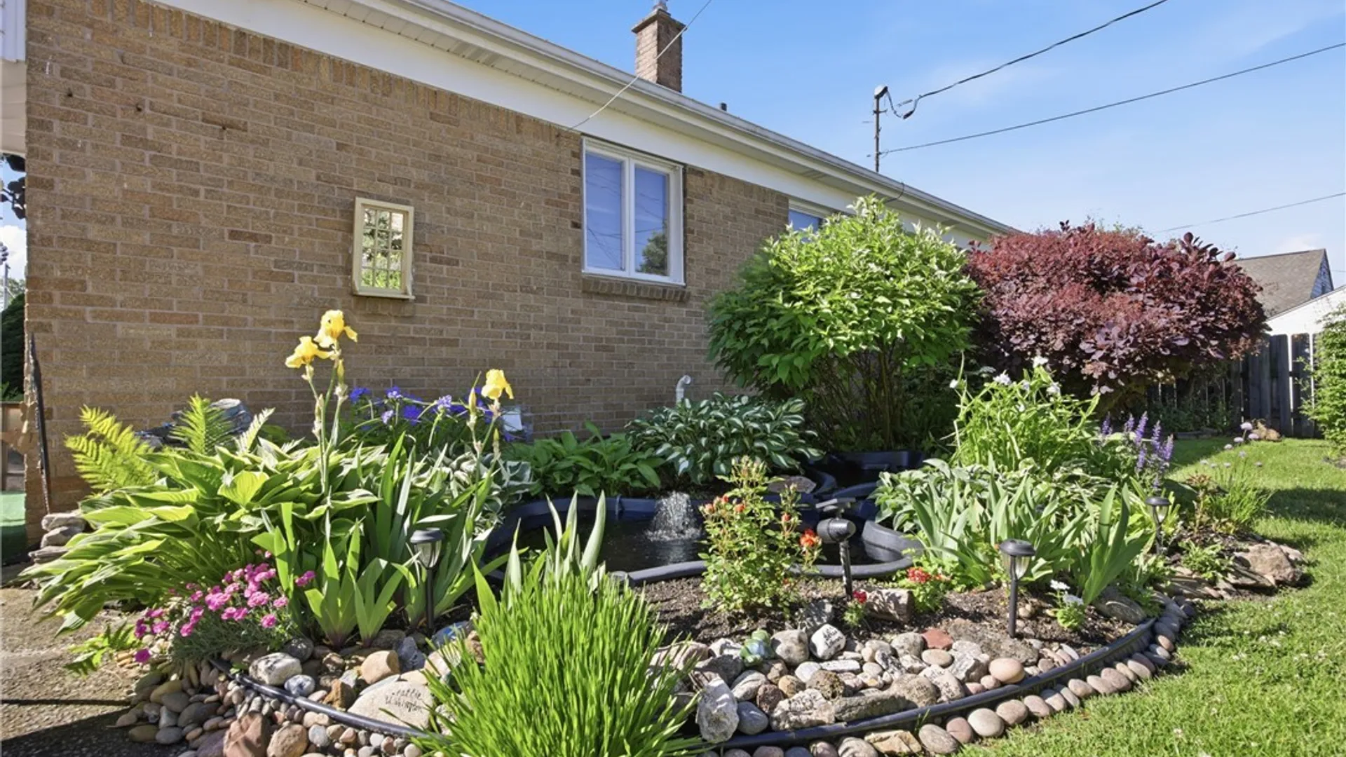 Property at 814 George Urban Boulevard, Cheektowaga, NY 14225 34