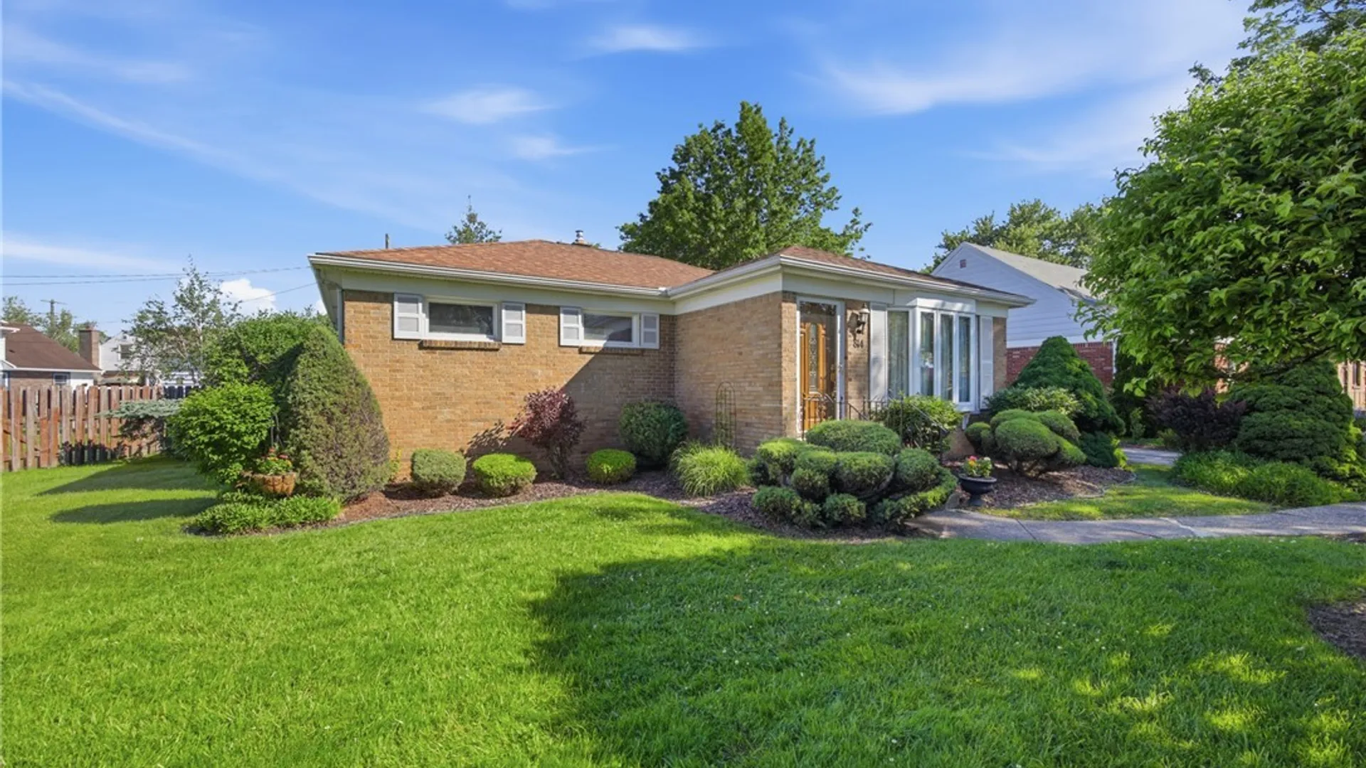 Property at 814 George Urban Boulevard, Cheektowaga, NY 14225 36