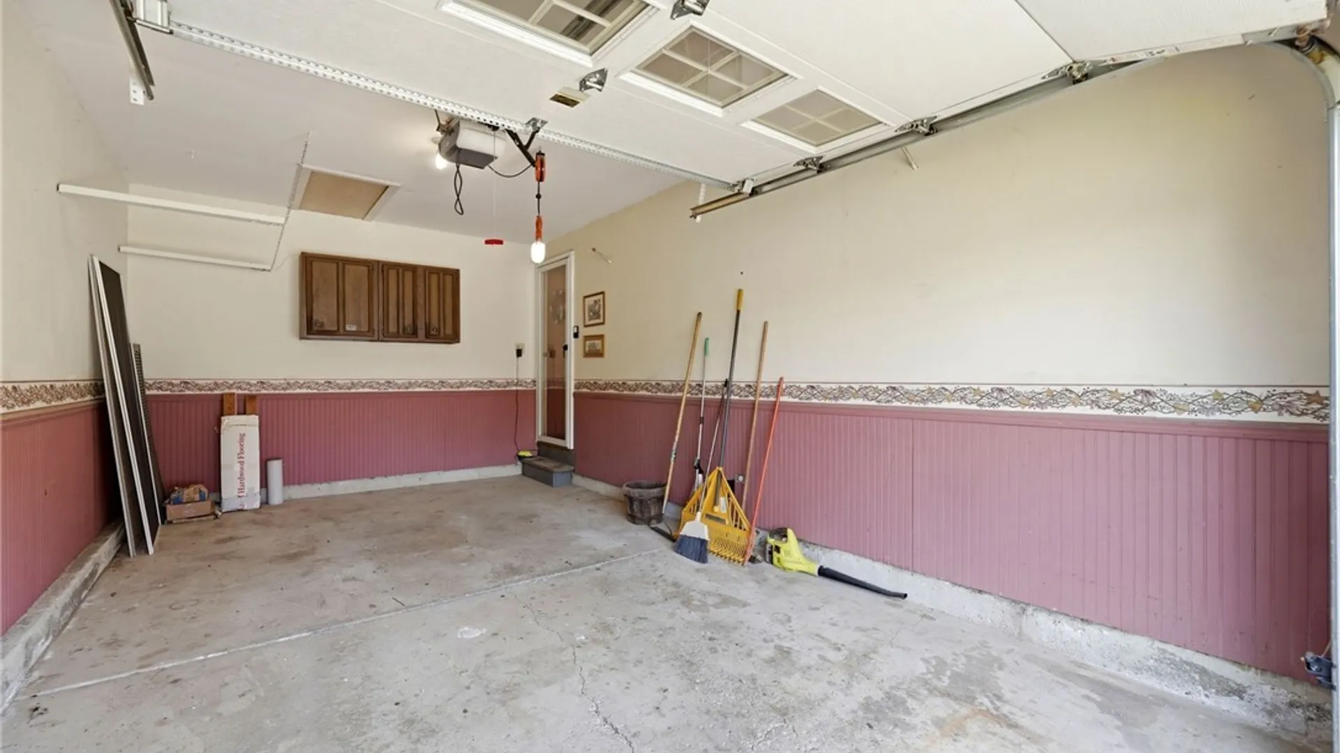 Property at 173 Roycroft Dr, West Seneca, NY 14224 40