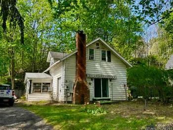 Property at 4 Ireland Drive, Fort Johnson, NY 12070