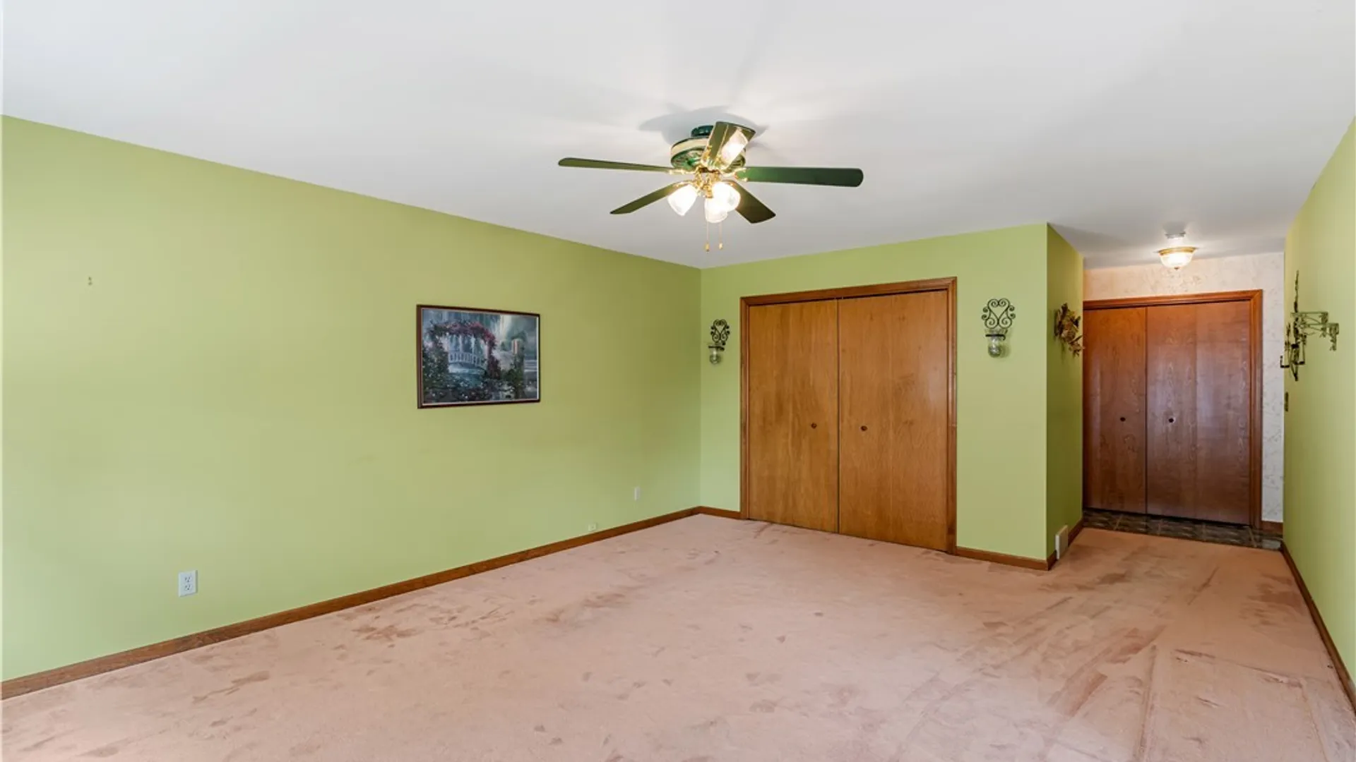 Property at 43 Eagle Terrace, Lancaster, NY 14043 13