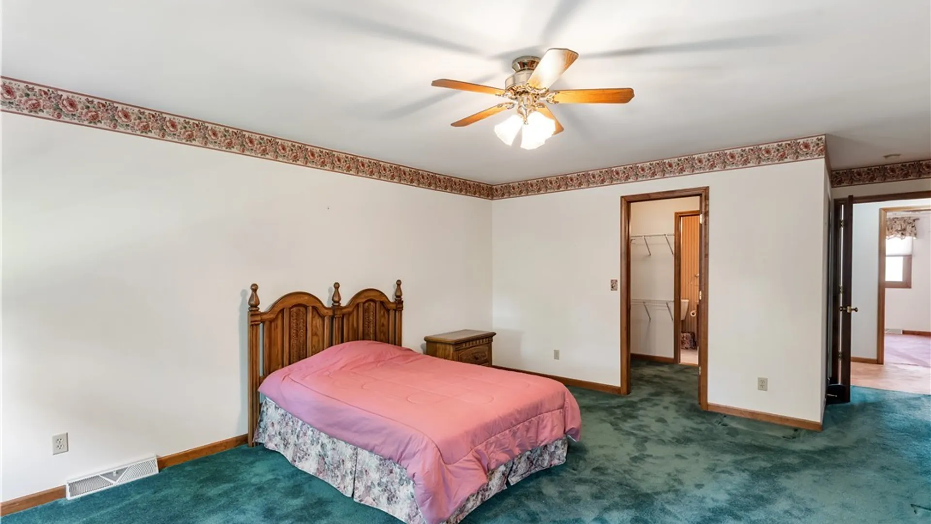 Property at 43 Eagle Terrace, Lancaster, NY 14043 20