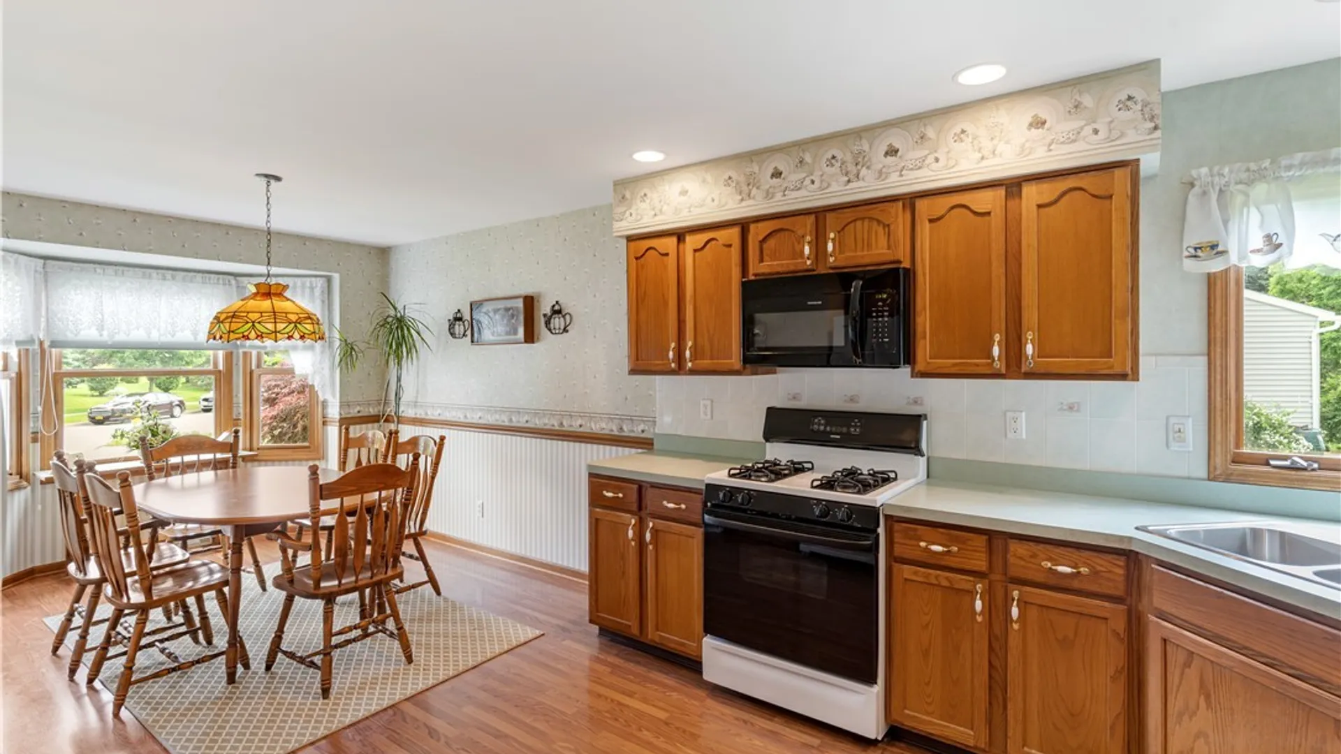 Property at 43 Eagle Terrace, Lancaster, NY 14043 8