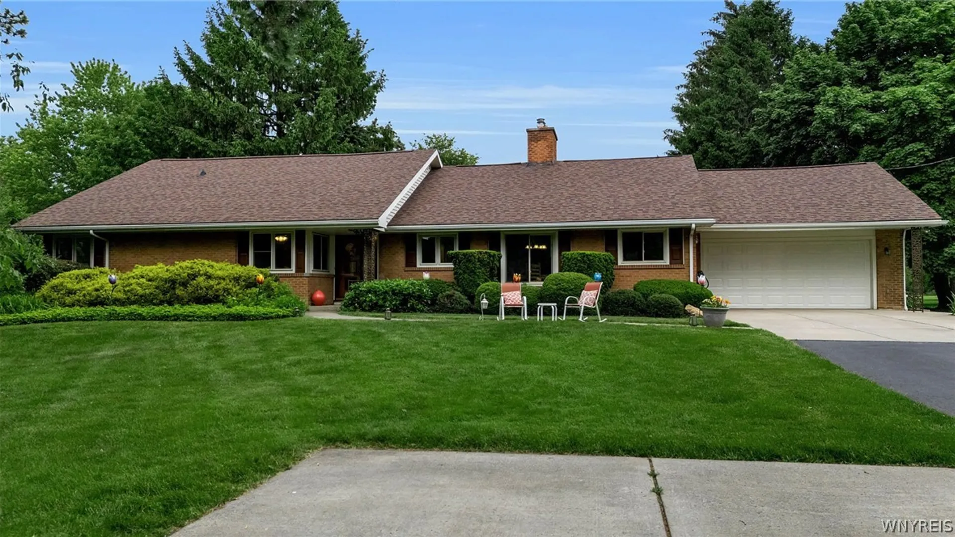 Property at 177 Brompton Road, Amherst, NY 14221 2