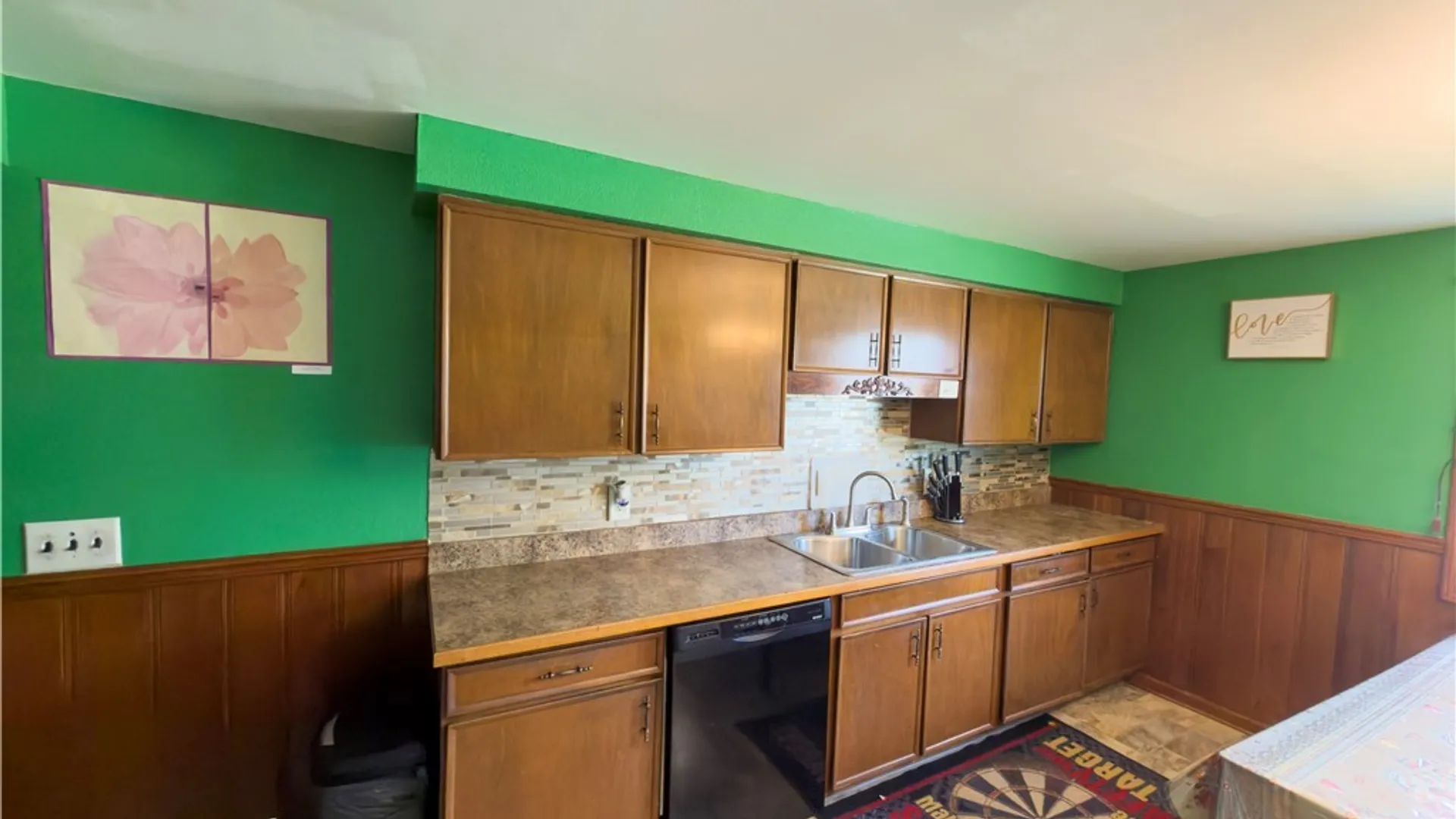 Property at 26 Caroline Lane, Cheektowaga, NY 14043 8