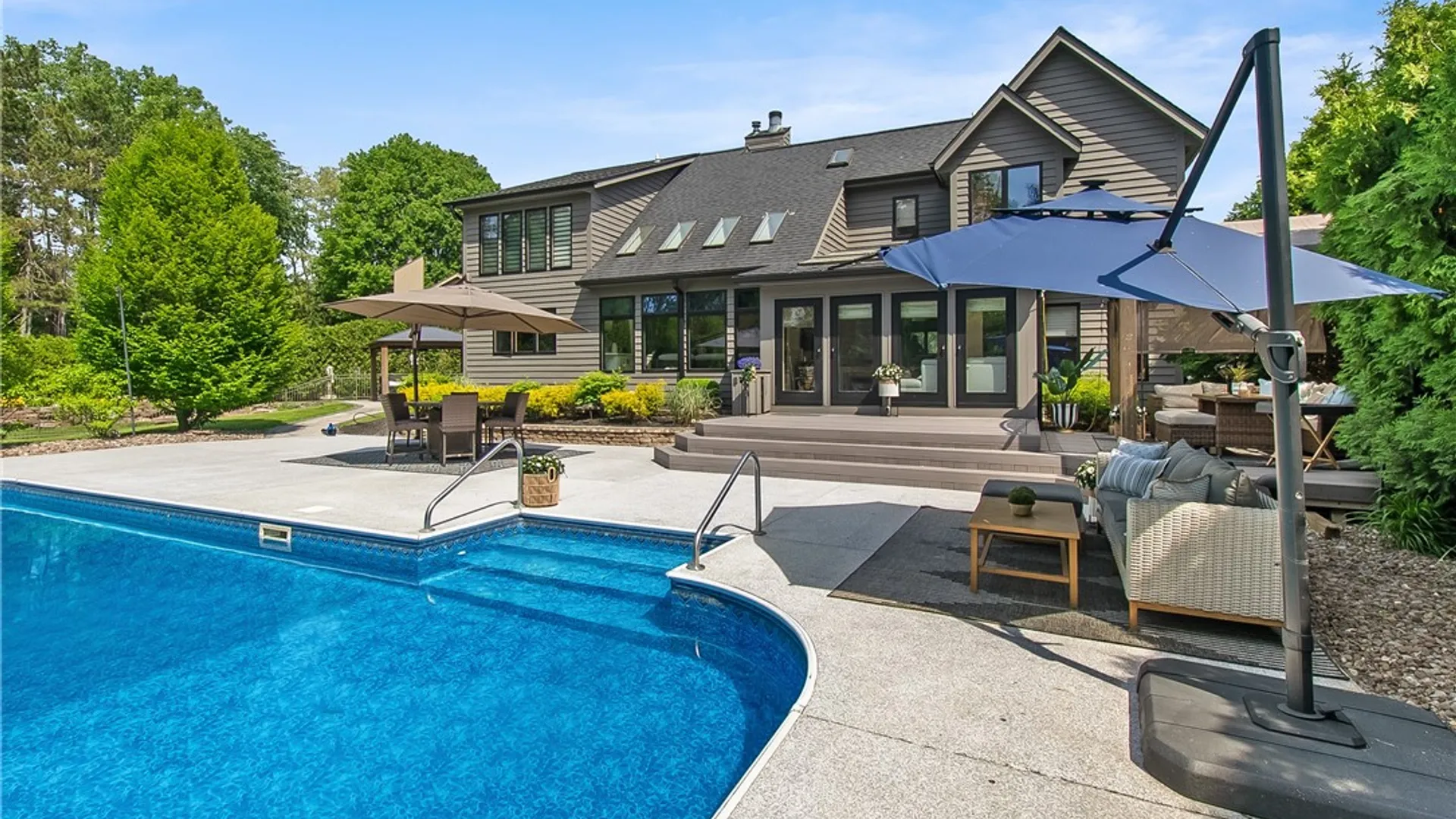 Property at 25 Country Wood Lndg, Greece, NY 14626 48