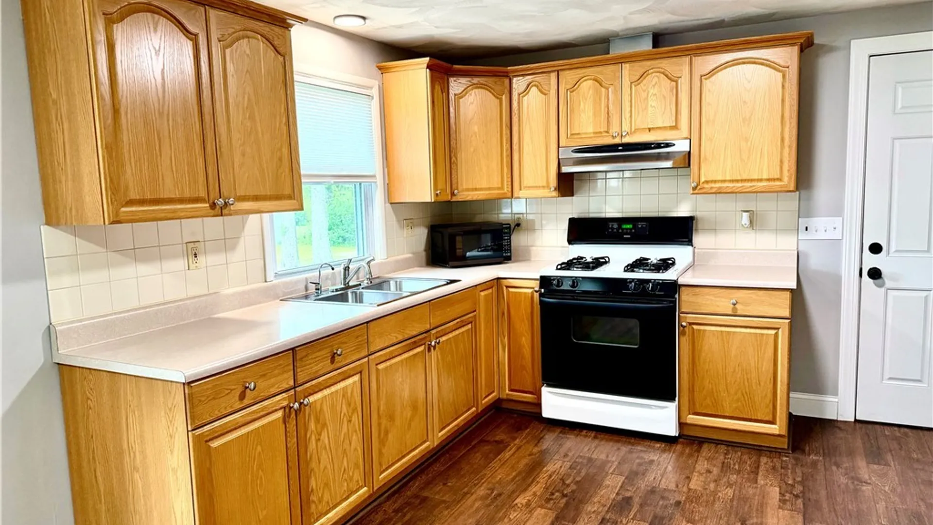 Property at 458 N Lorraine Avenue, Utica, NY 13502 27