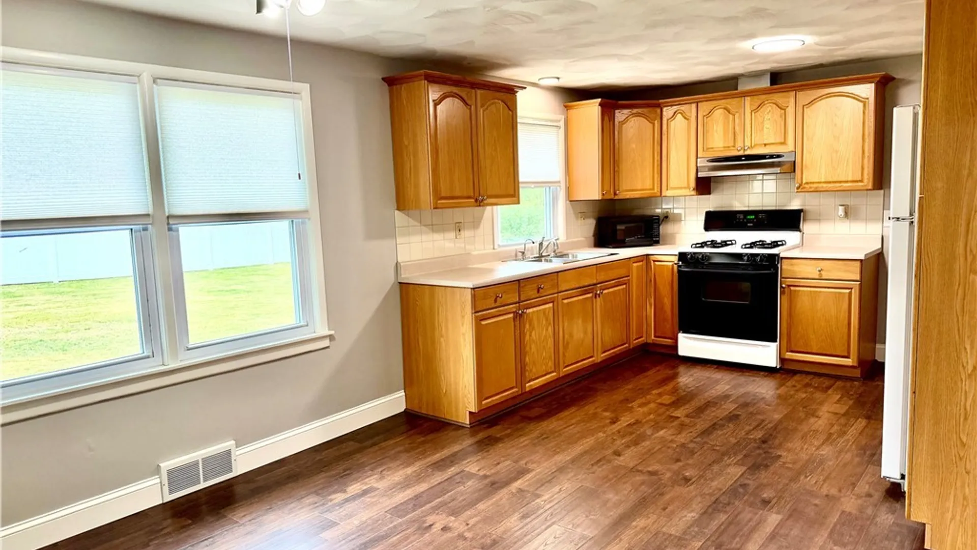 Property at 458 N Lorraine Avenue, Utica, NY 13502 30