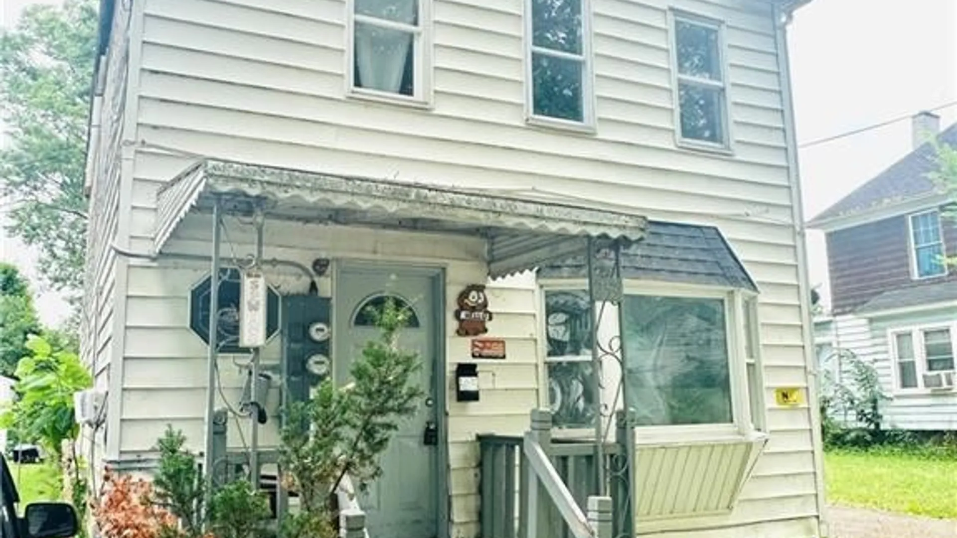 Property at 253 Gold Street, Buffalo, NY 14206 32