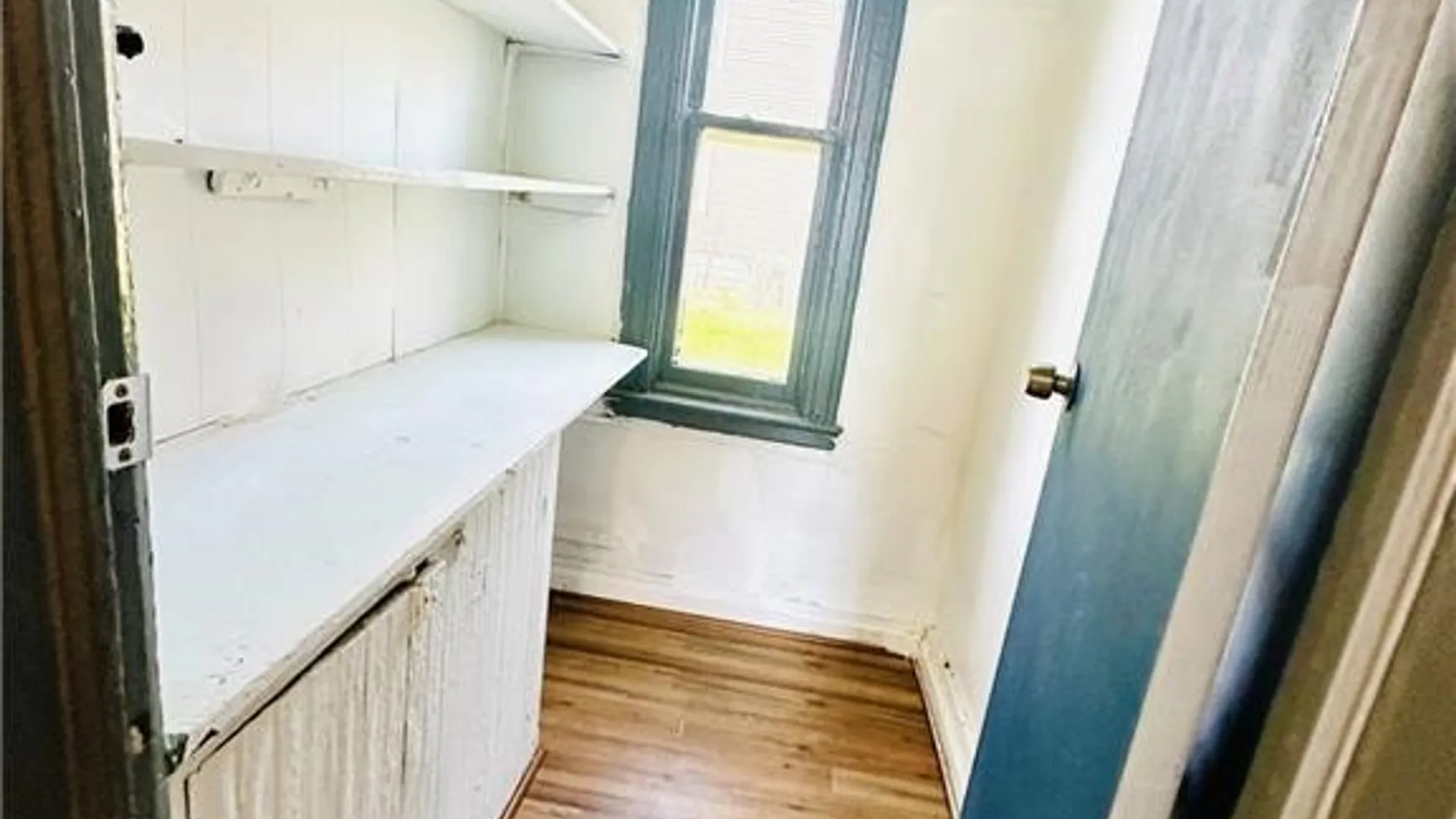Property at 31 Earl Place, Buffalo, NY 14211 15