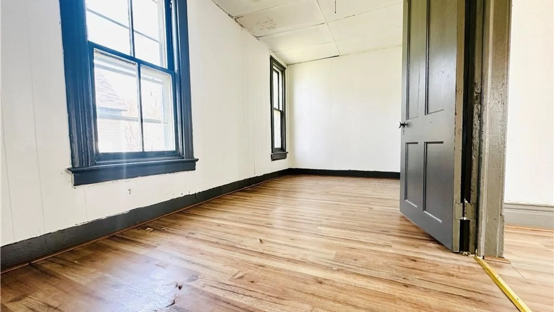 Property at 31 Earl Place, Buffalo, NY 14211 29