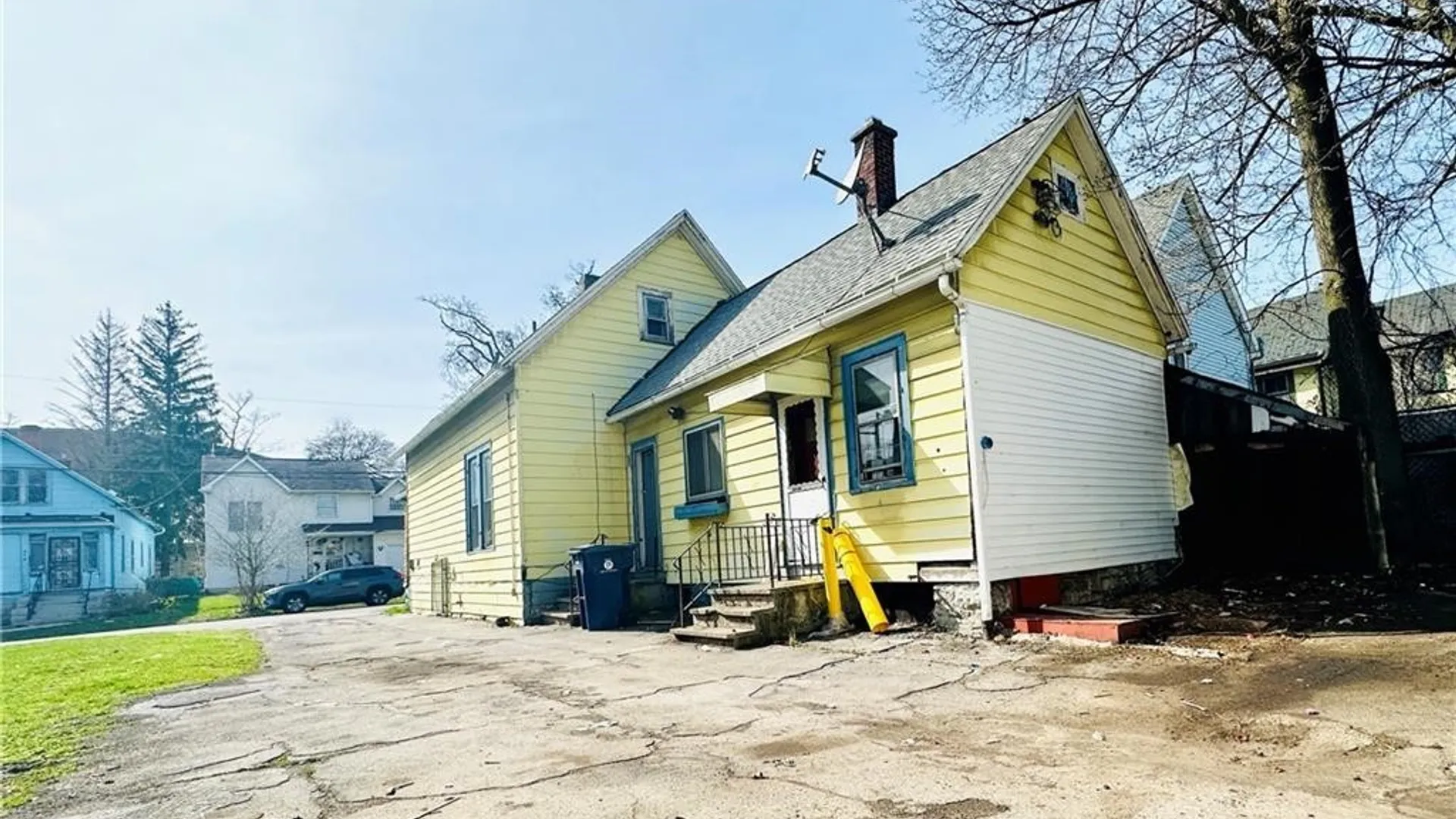 Property at 301 Peach Street, Buffalo, NY 14204 5