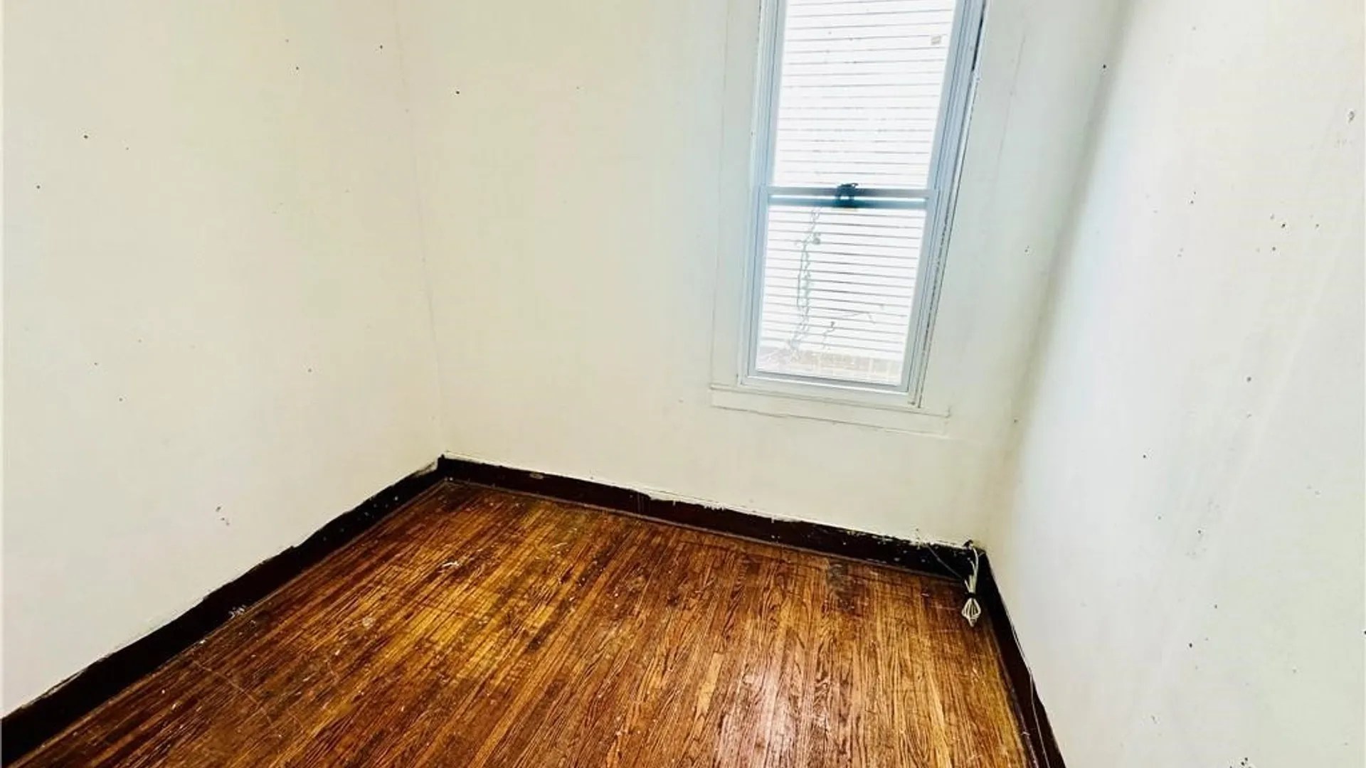 Property at 301 Peach Street, Buffalo, NY 14204 7