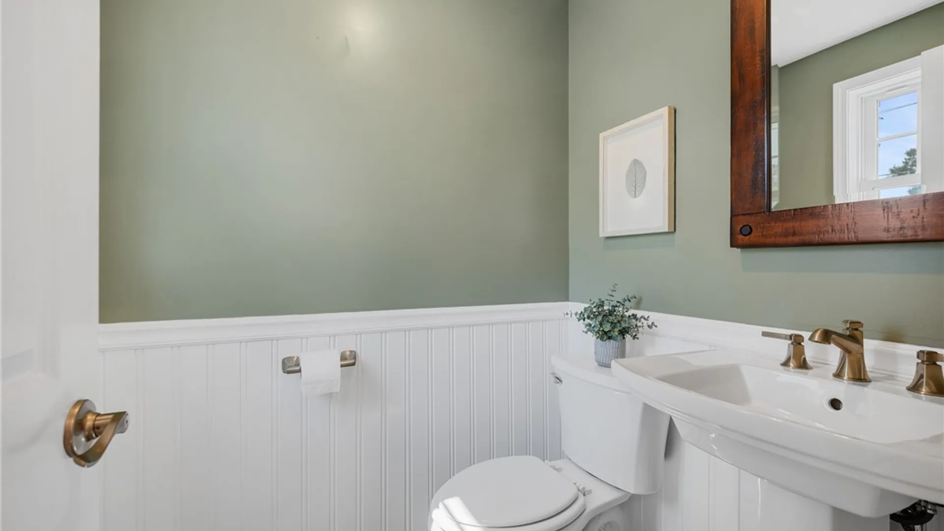 Property at 180 Yarmouth Road, Rochester, NY 14610 17
