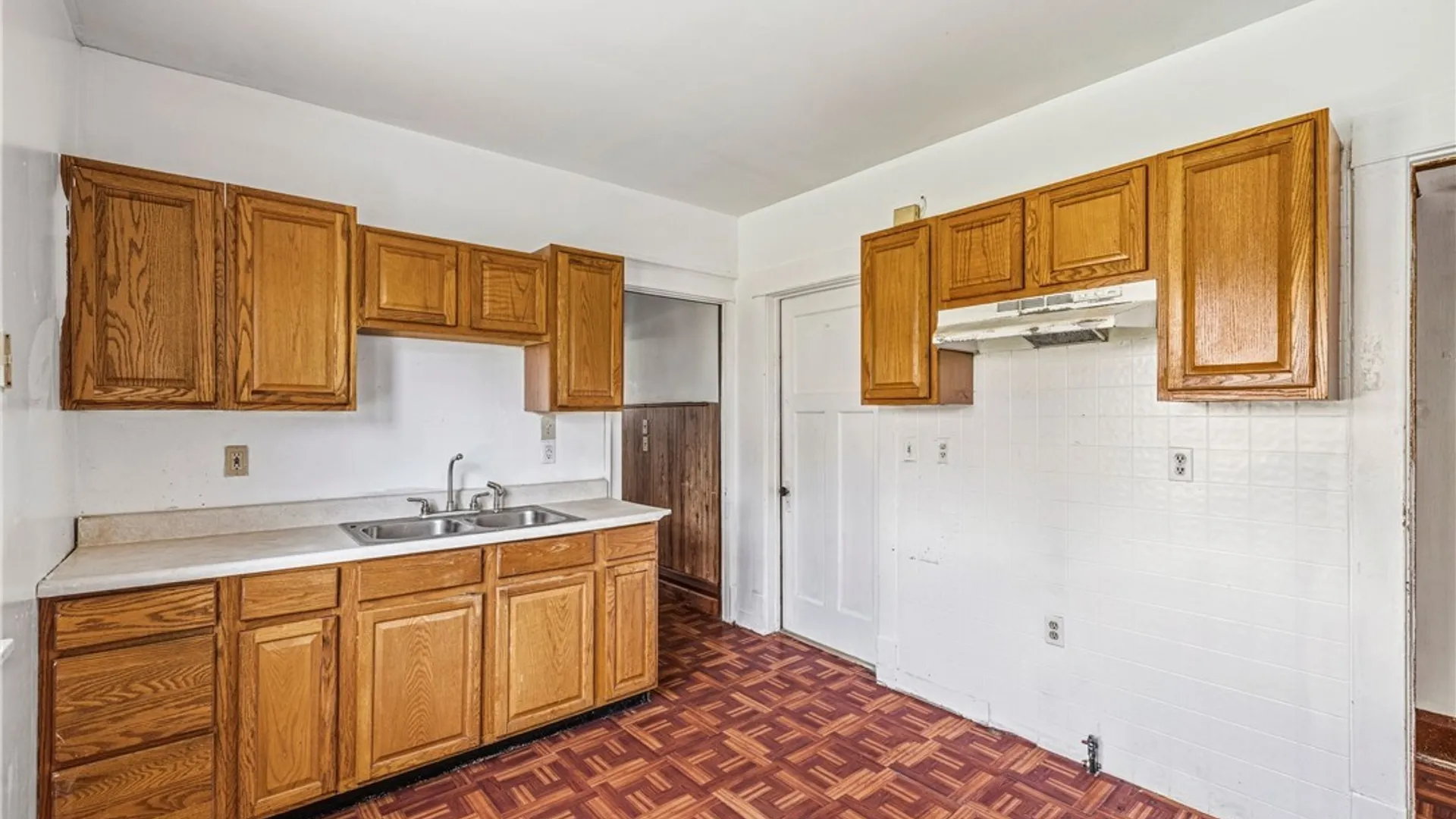 Property at 123 Courtland Avenue, Buffalo, NY 14215 15