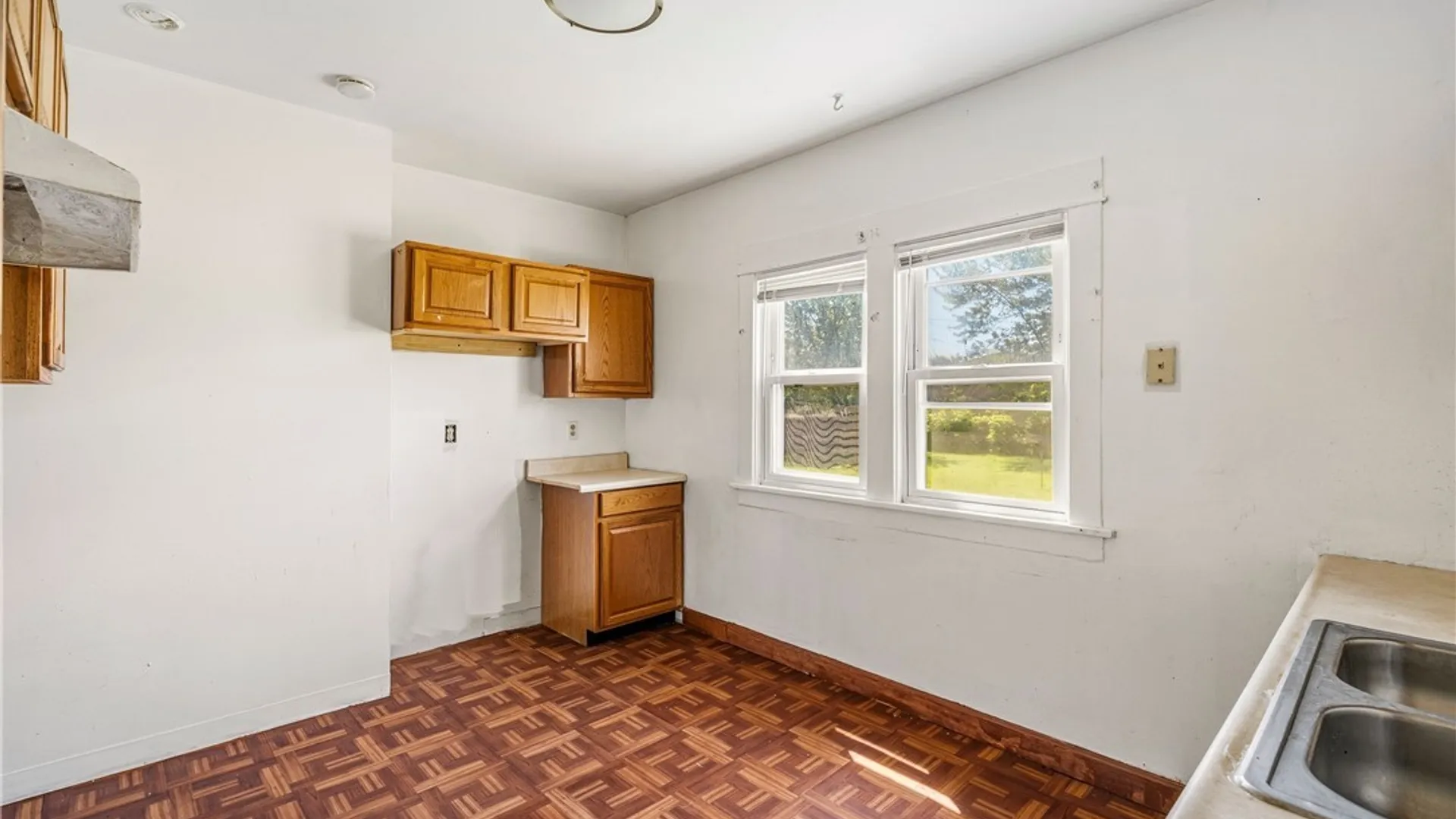 Property at 123 Courtland Avenue, Buffalo, NY 14215 16