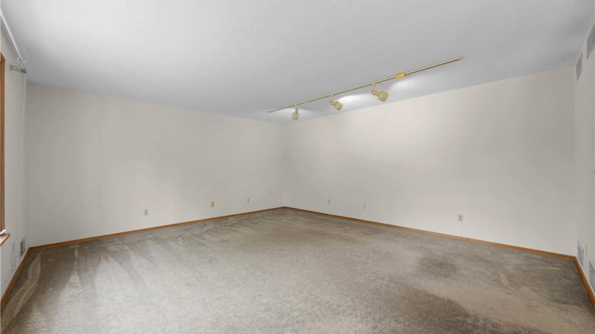 Property at 12 Forest Meadow Trail, Ogden, NY 14624 28