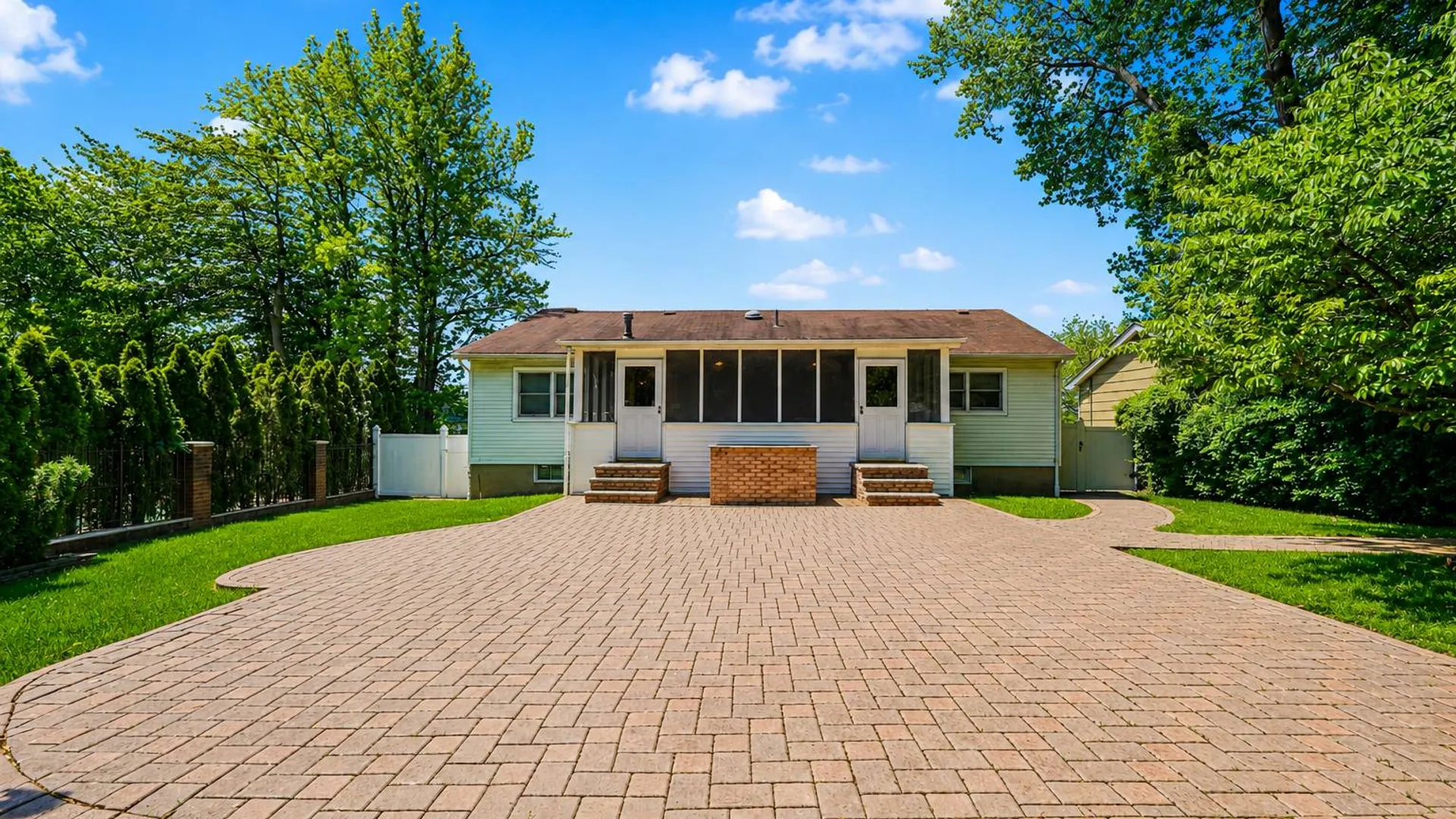 Property at 29 South Drum Street, Staten Island, NY 10309 30
