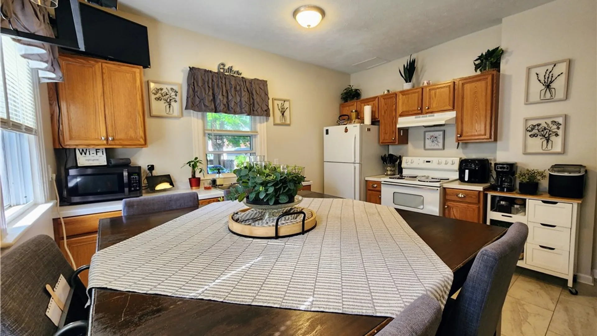 Property at 674 Parsells Avenue, Rochester, NY 14609 10
