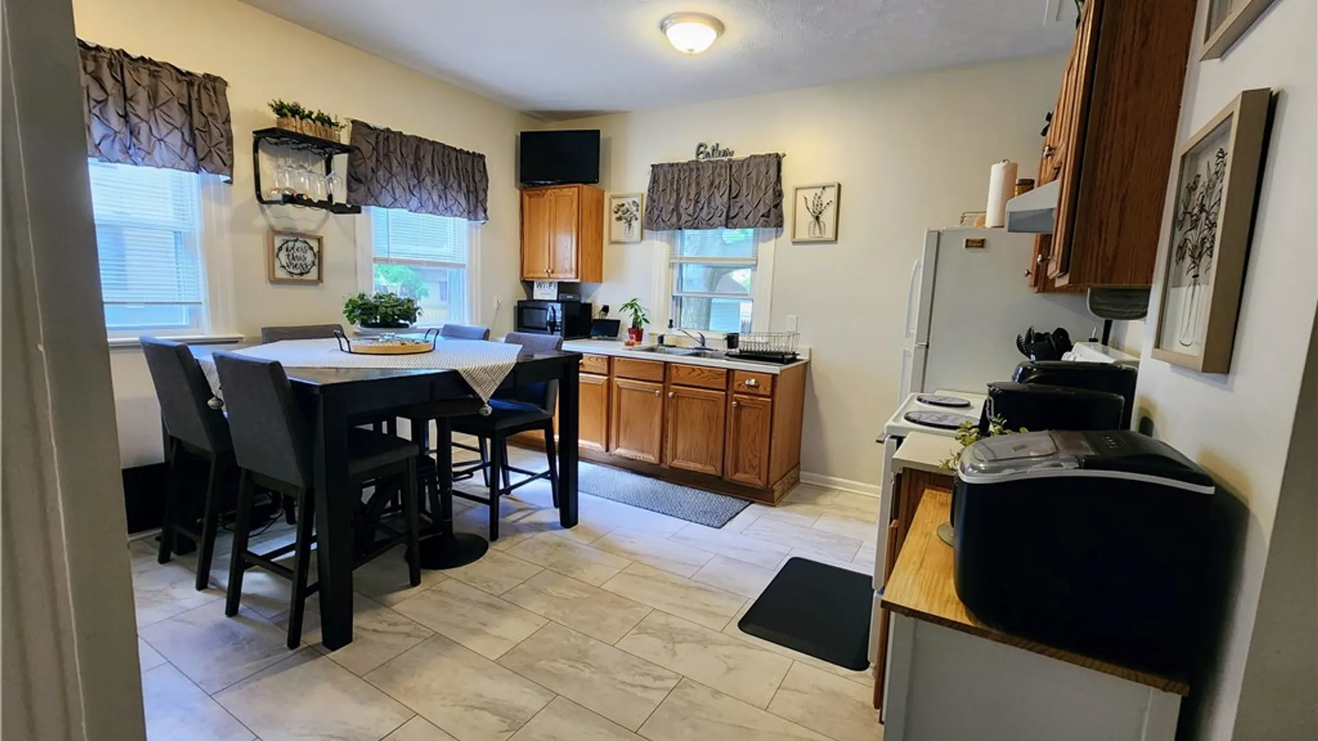 Property at 674 Parsells Avenue, Rochester, NY 14609 7