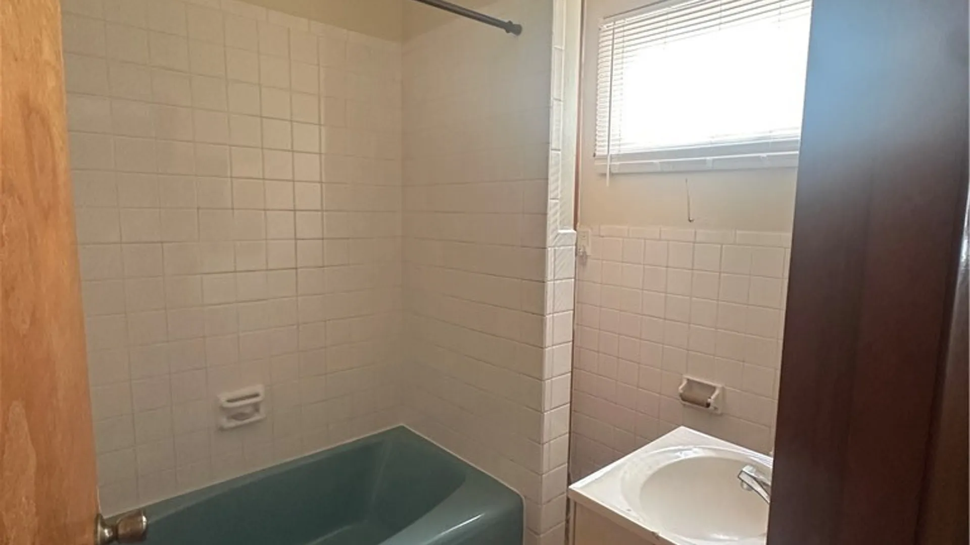 Property at 532 10th Street, Niagara Falls, NY 14301 5